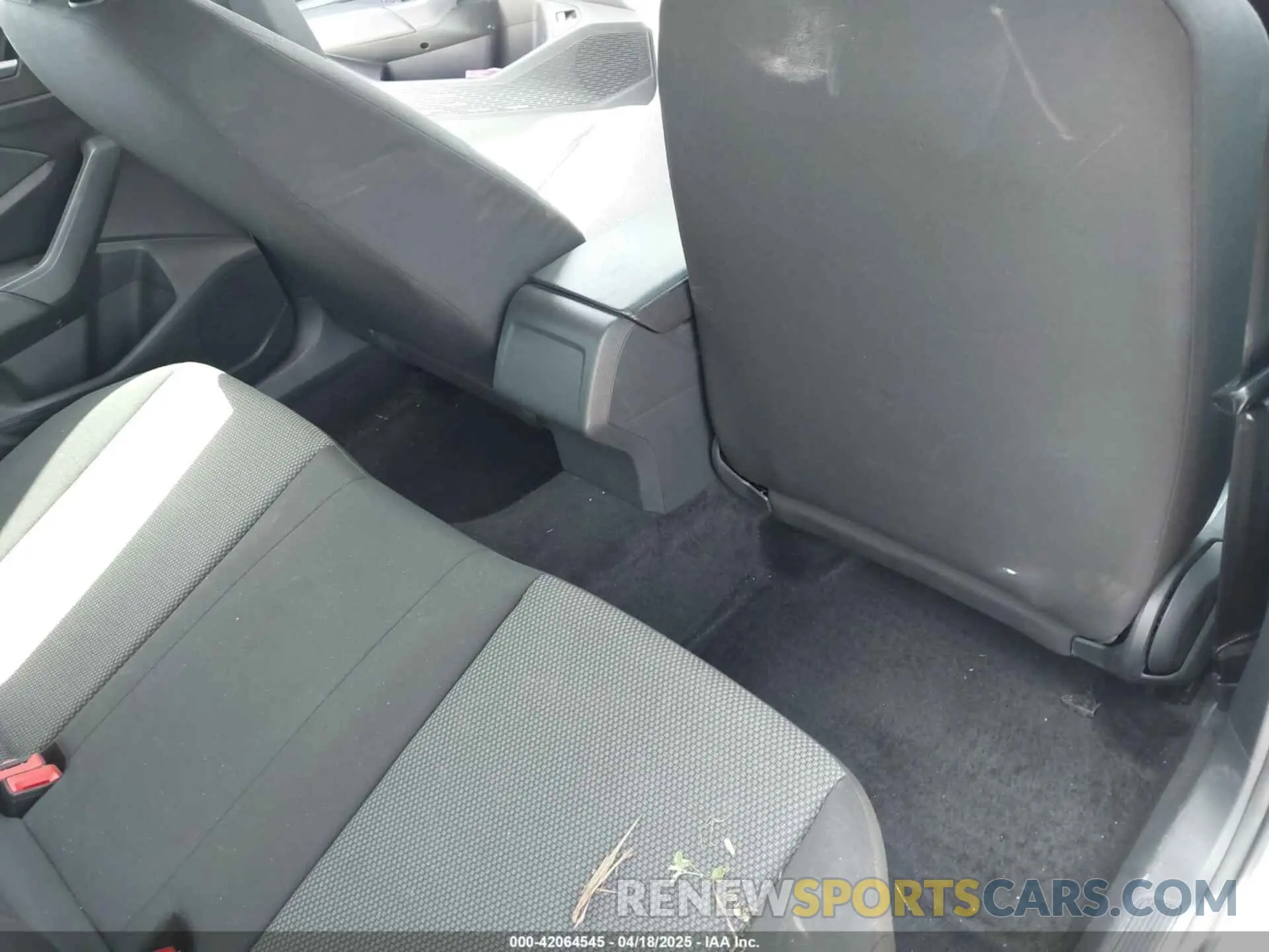 8 Photograph of a damaged car 3VWC57BU0KM153661 VOLKSWAGEN JETTA 2019