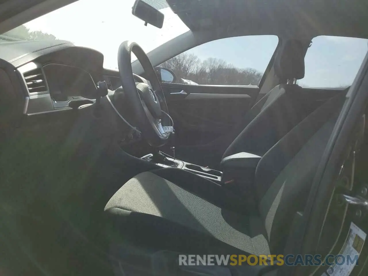 7 Photograph of a damaged car 3VWC57BU0KM179029 VOLKSWAGEN JETTA 2019