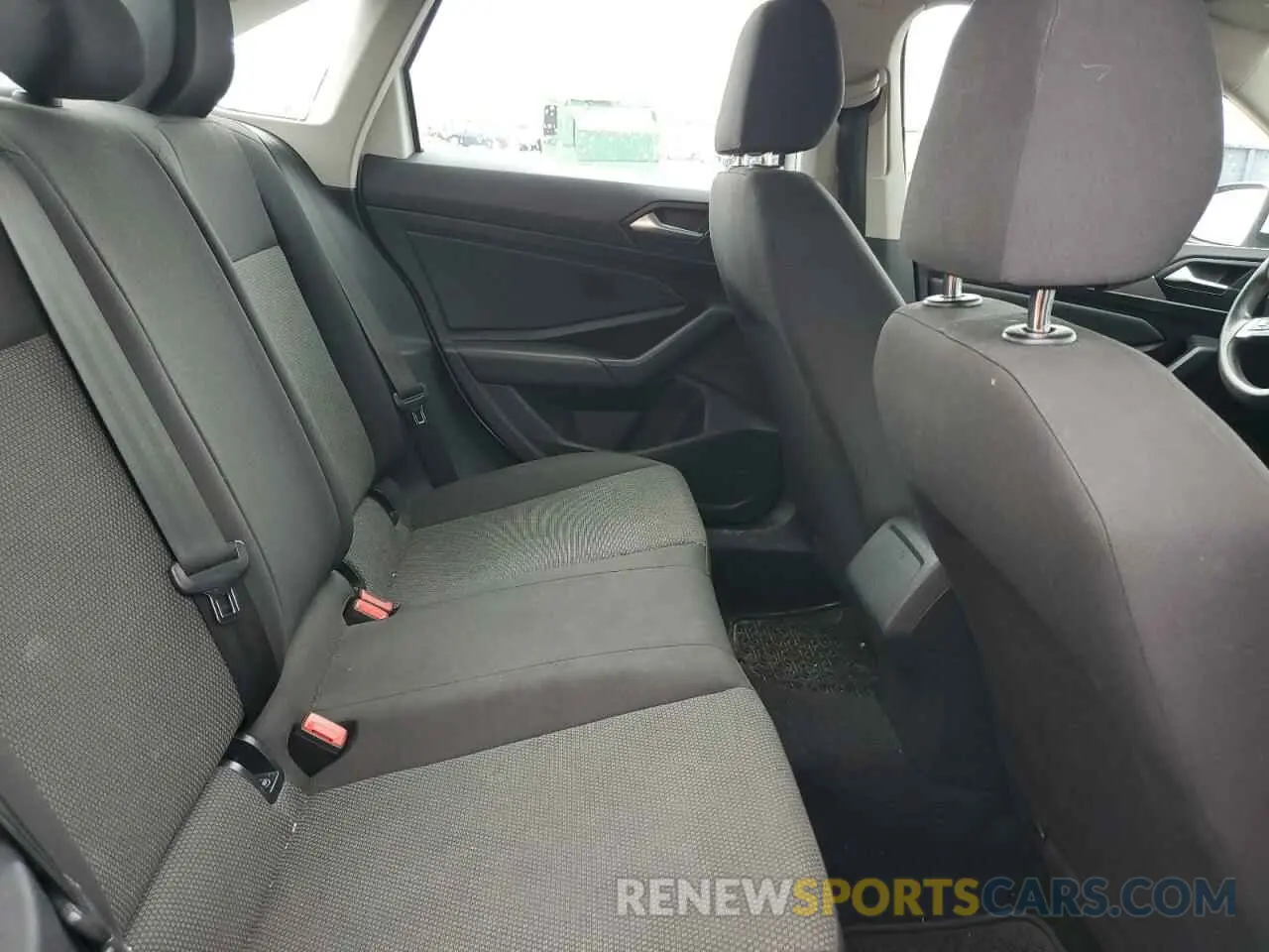 10 Photograph of a damaged car 3VWC57BU0KM190306 VOLKSWAGEN JETTA 2019