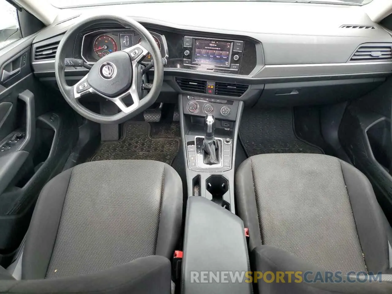8 Photograph of a damaged car 3VWC57BU0KM190306 VOLKSWAGEN JETTA 2019