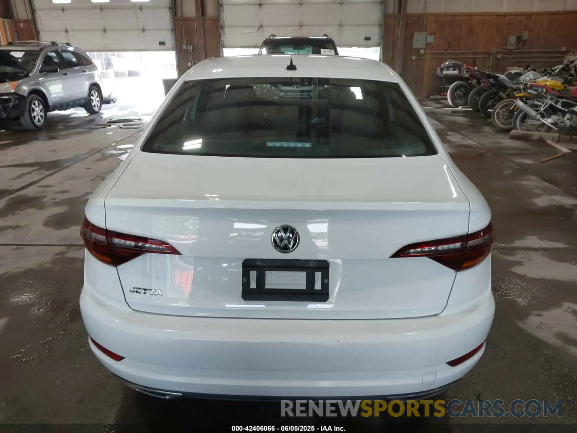 16 Photograph of a damaged car 3VWC57BU0KM226799 VOLKSWAGEN JETTA 2019