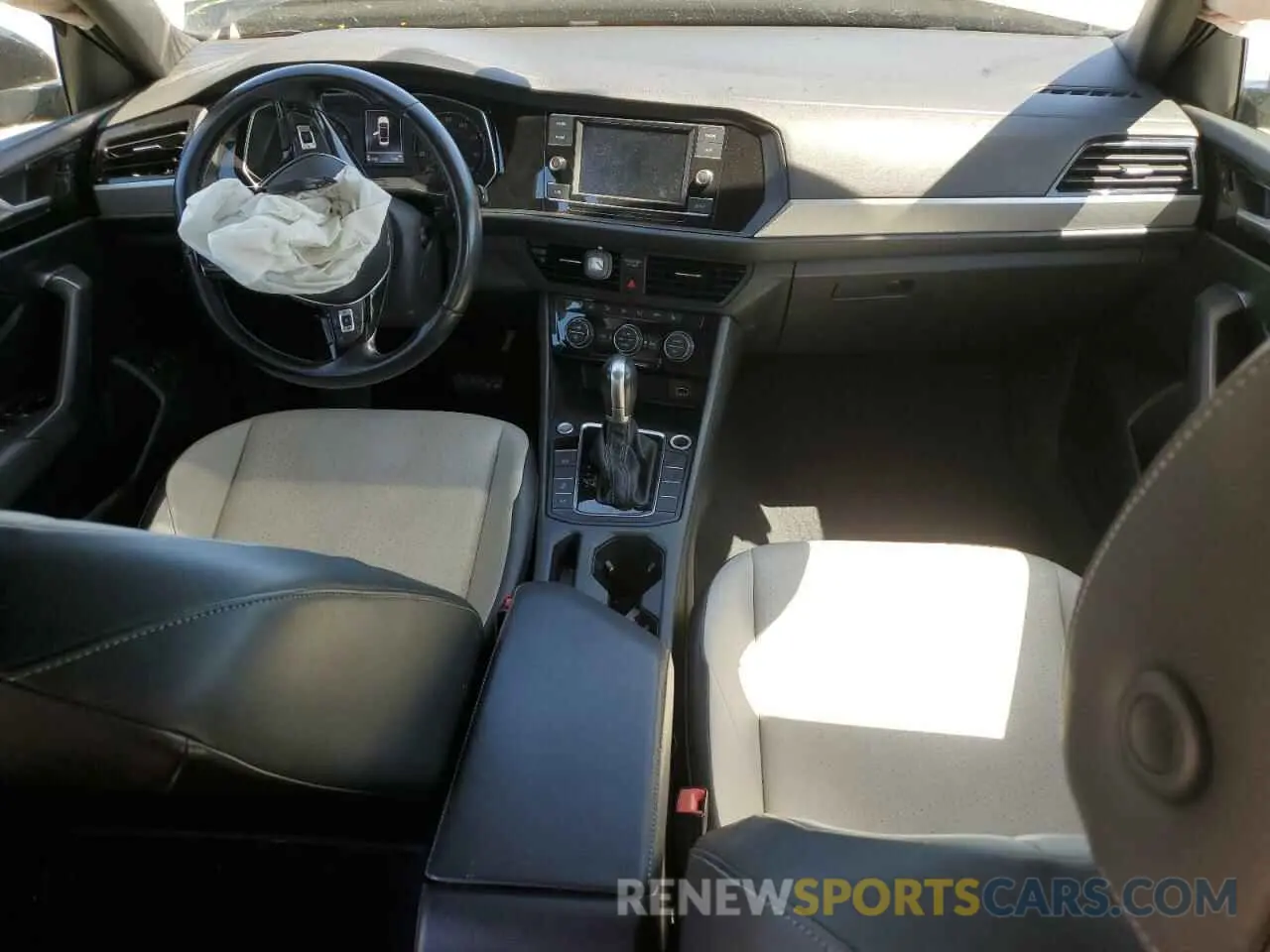 8 Photograph of a damaged car 3VWC57BU1KM035926 VOLKSWAGEN JETTA 2019