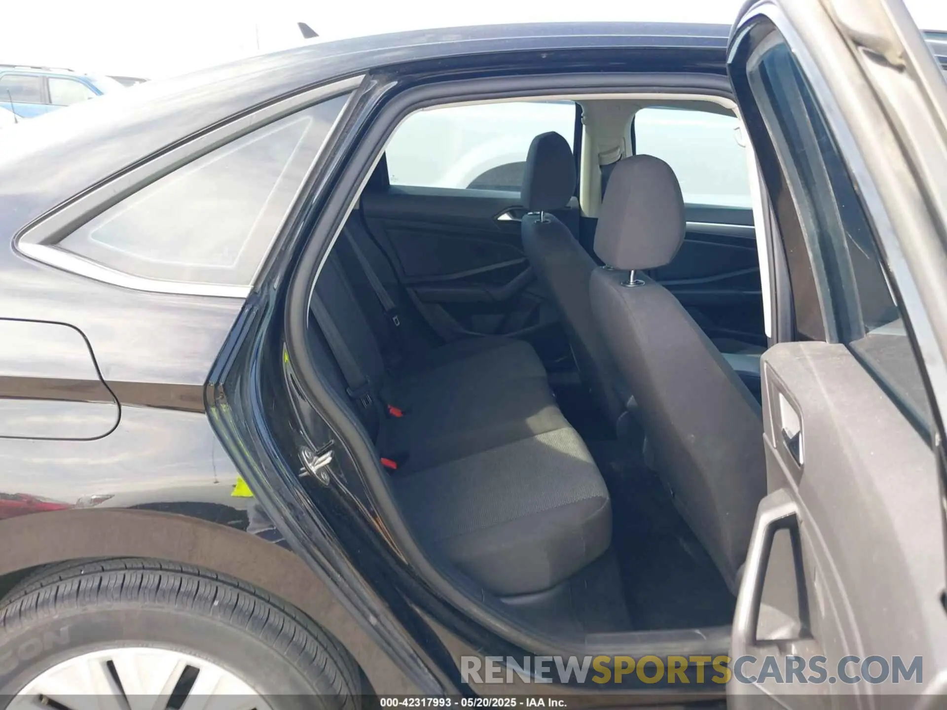 8 Photograph of a damaged car 3VWC57BU1KM056789 VOLKSWAGEN JETTA 2019