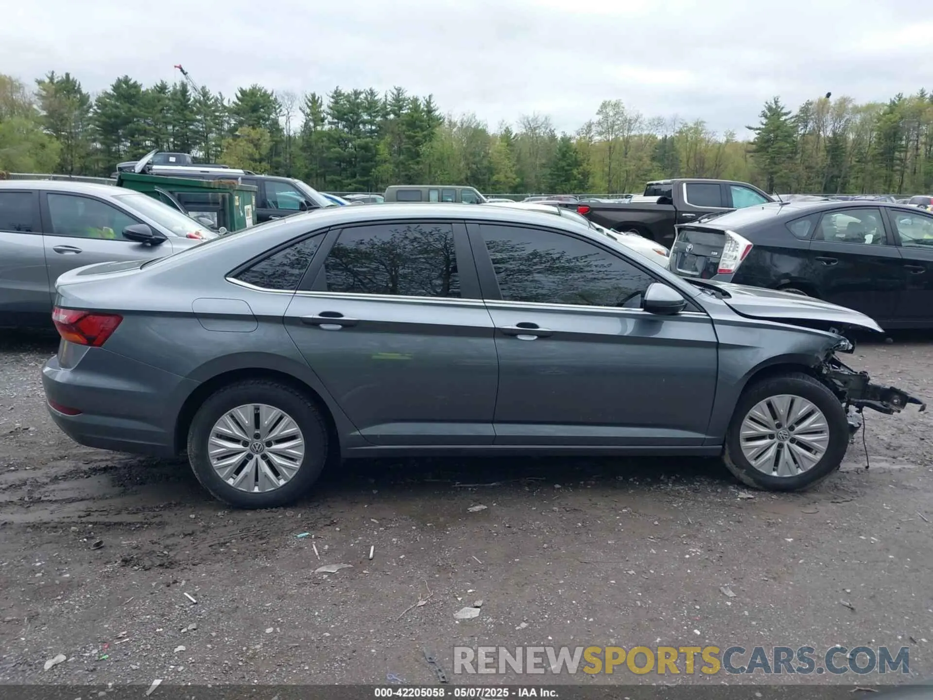 13 Photograph of a damaged car 3VWC57BU1KM067257 VOLKSWAGEN JETTA 2019