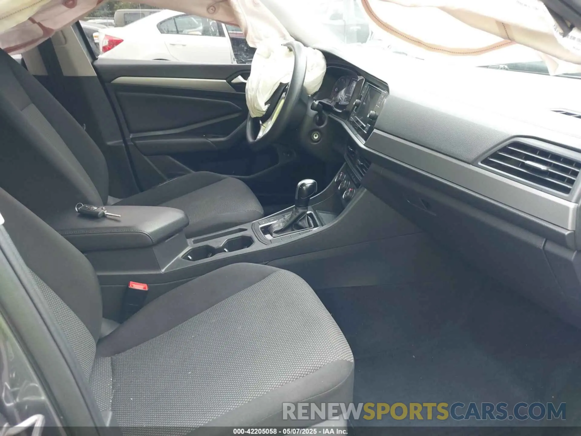 5 Photograph of a damaged car 3VWC57BU1KM067257 VOLKSWAGEN JETTA 2019