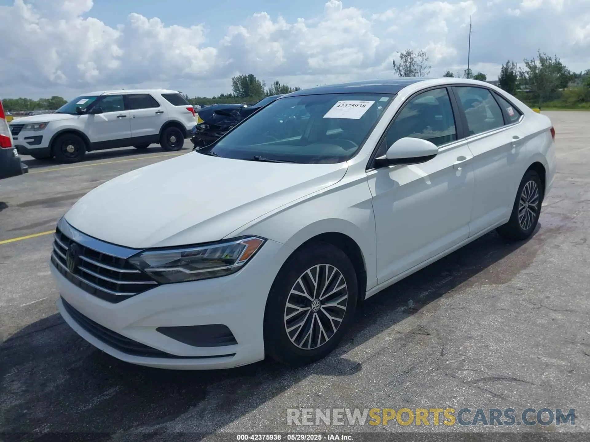 2 Photograph of a damaged car 3VWC57BU1KM072359 VOLKSWAGEN JETTA 2019