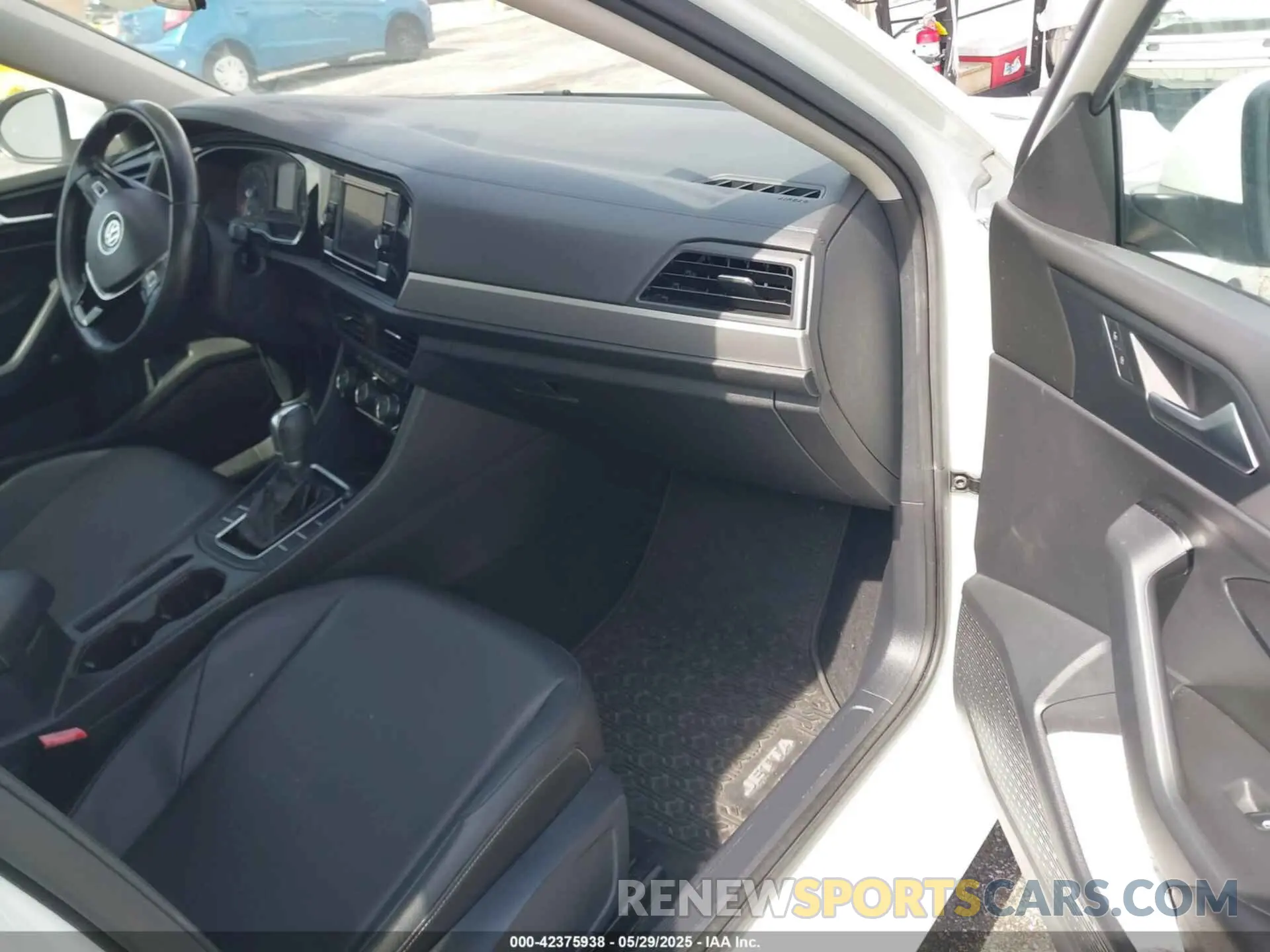 5 Photograph of a damaged car 3VWC57BU1KM072359 VOLKSWAGEN JETTA 2019