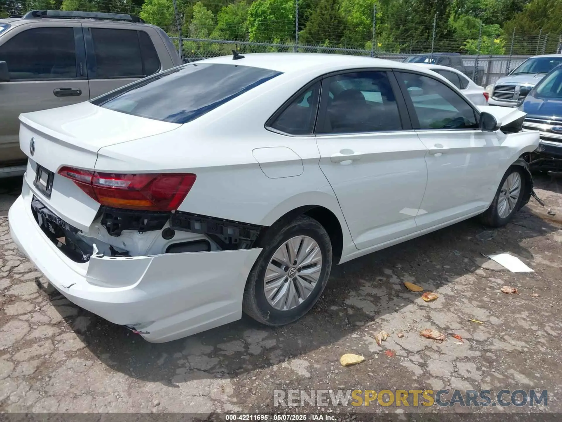 4 Photograph of a damaged car 3VWC57BU1KM080347 VOLKSWAGEN JETTA 2019