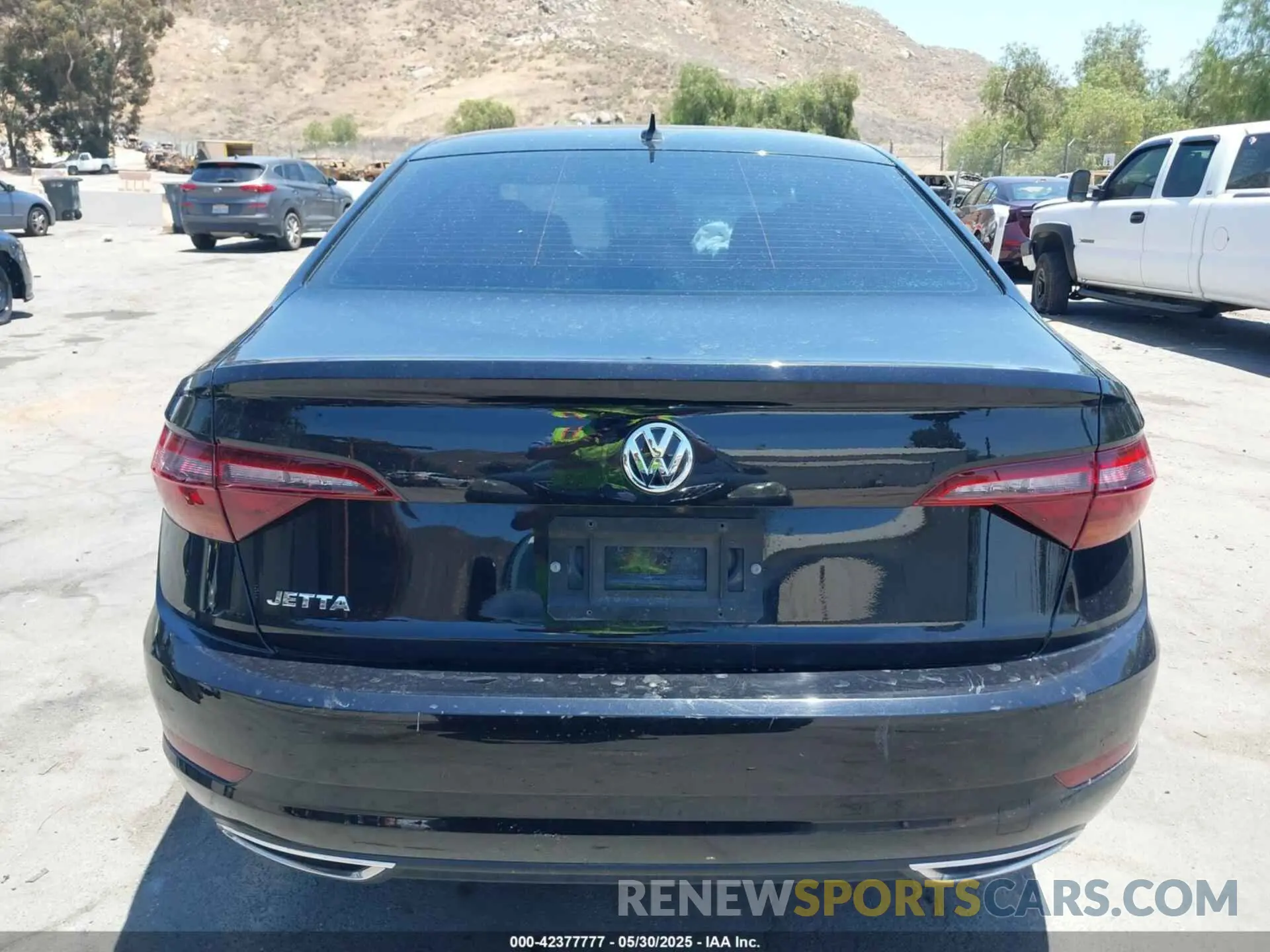 16 Photograph of a damaged car 3VWC57BU1KM116991 VOLKSWAGEN JETTA 2019
