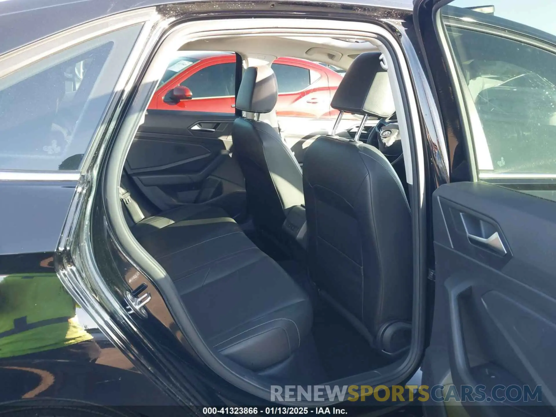 8 Photograph of a damaged car 3VWC57BU1KM122824 VOLKSWAGEN JETTA 2019