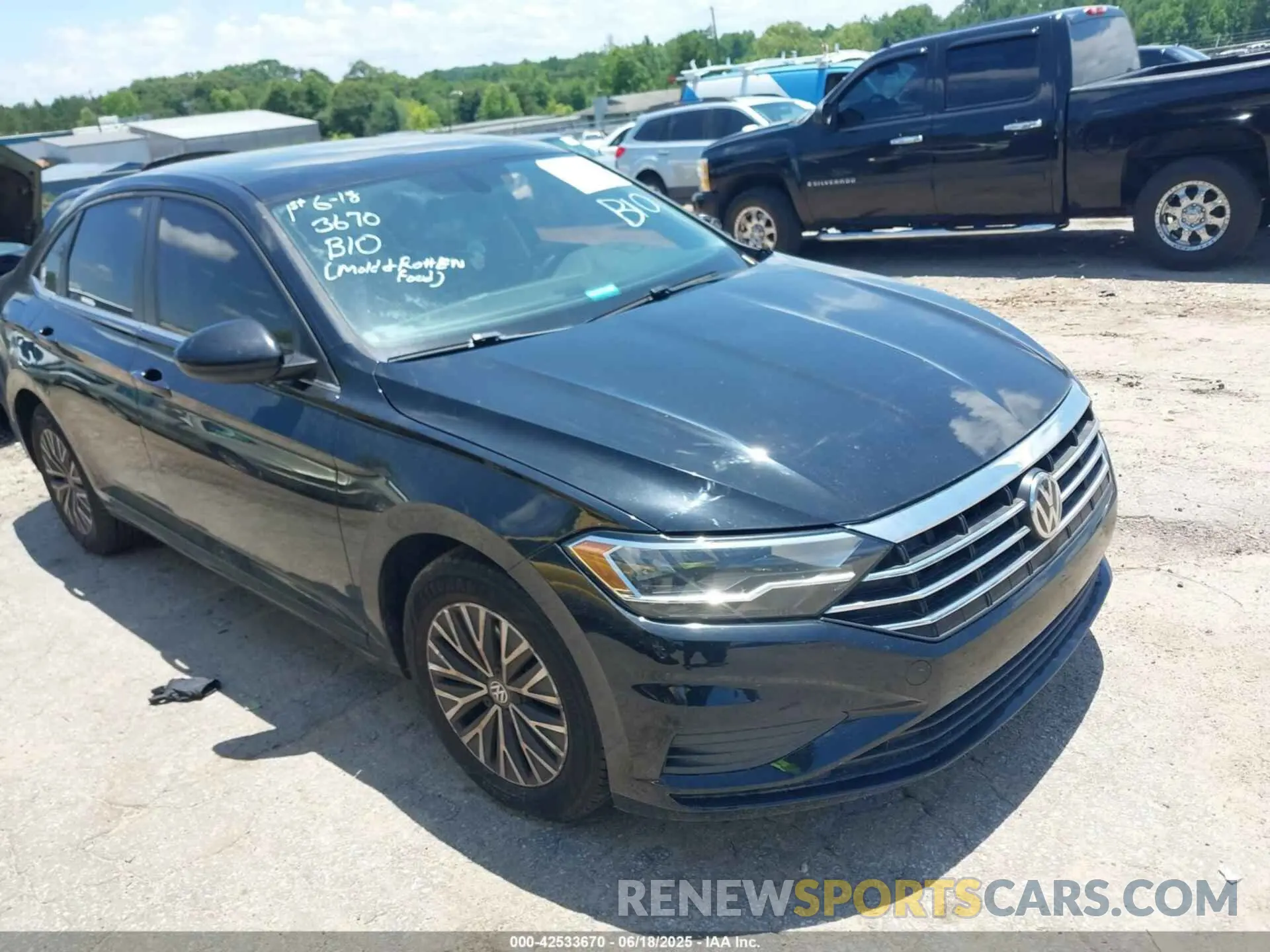 1 Photograph of a damaged car 3VWC57BU1KM132947 VOLKSWAGEN JETTA 2019