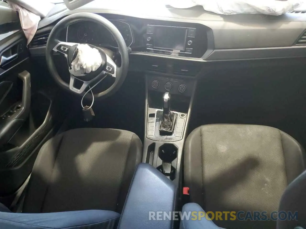 8 Photograph of a damaged car 3VWC57BU1KM139591 VOLKSWAGEN JETTA 2019