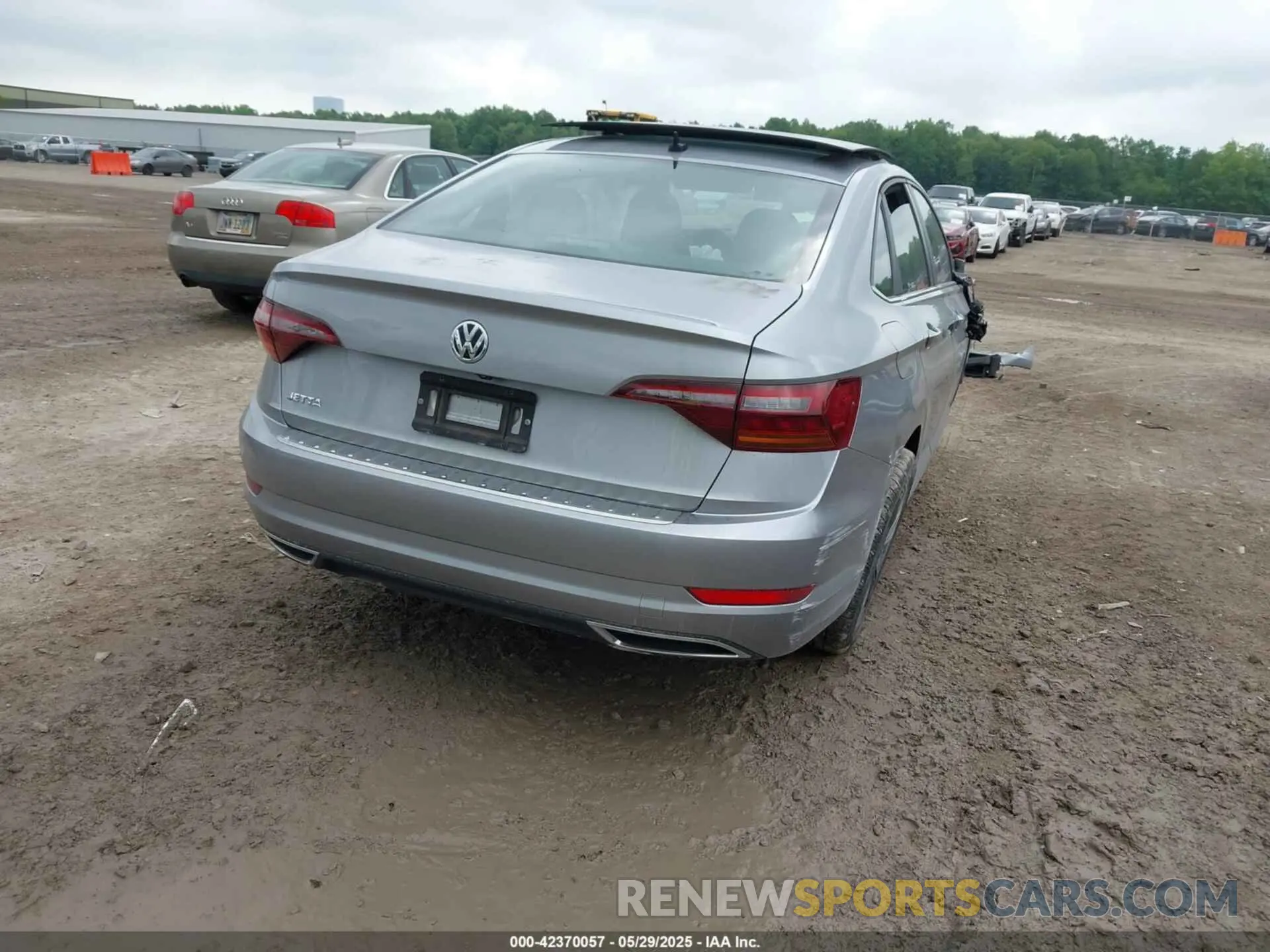 4 Photograph of a damaged car 3VWC57BU1KM208179 VOLKSWAGEN JETTA 2019