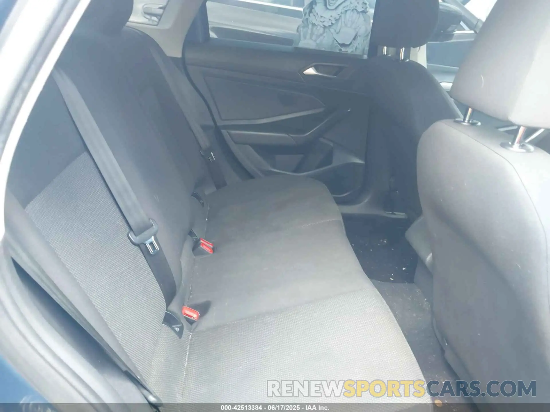 8 Photograph of a damaged car 3VWC57BU1KM211115 VOLKSWAGEN JETTA 2019