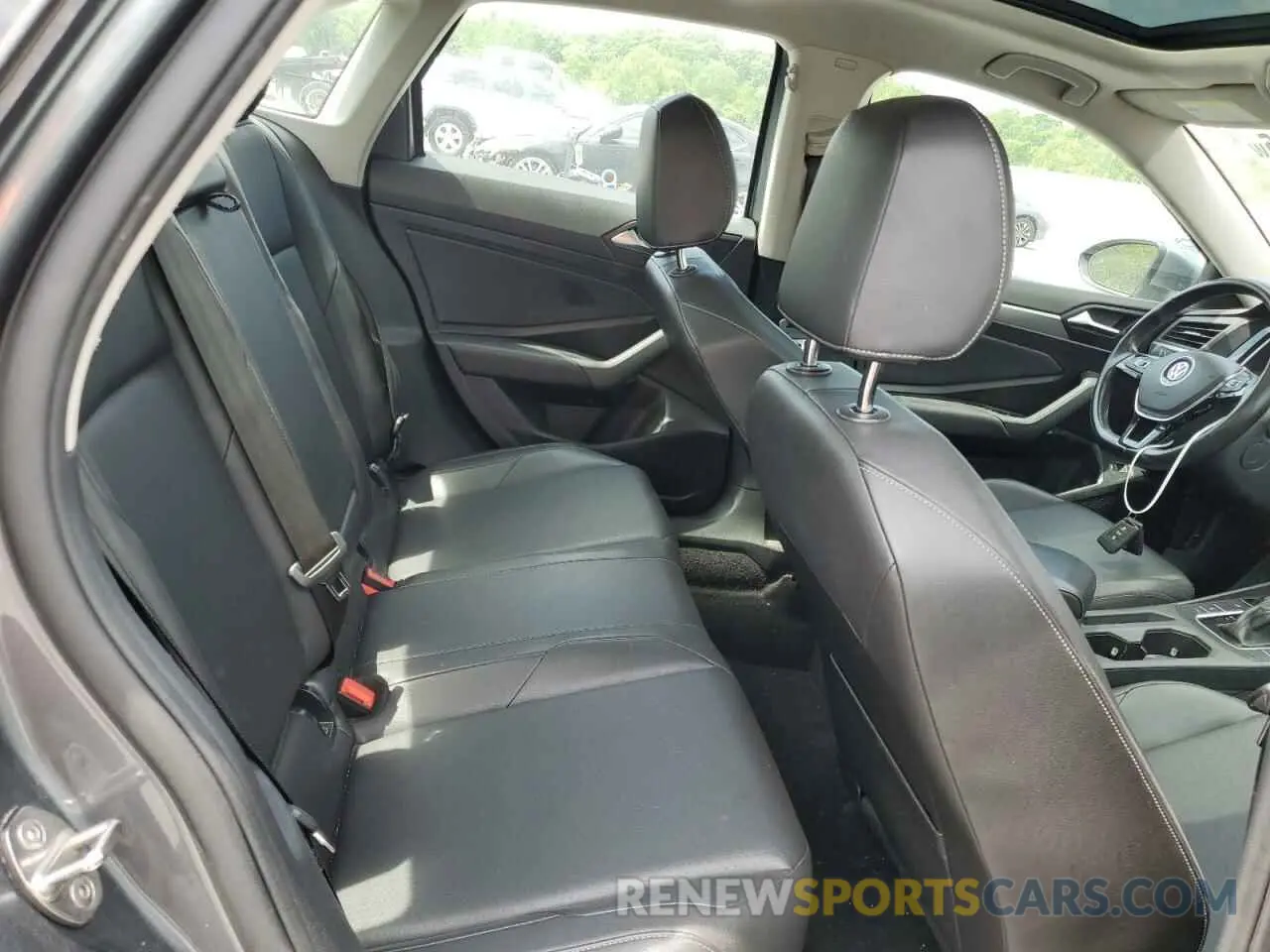 10 Photograph of a damaged car 3VWC57BU2KM001333 VOLKSWAGEN JETTA 2019