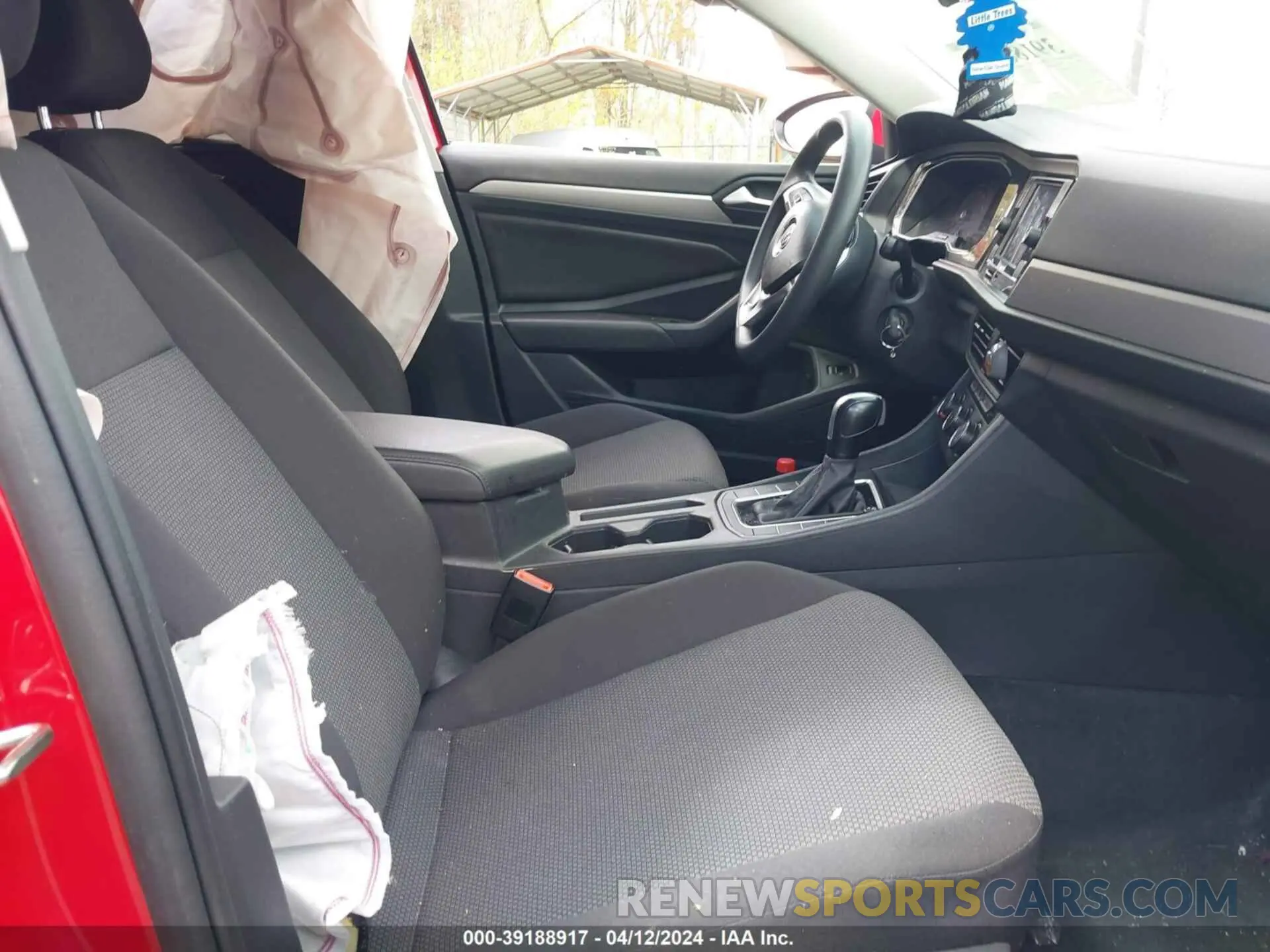 5 Photograph of a damaged car 3VWC57BU2KM023753 VOLKSWAGEN JETTA 2019