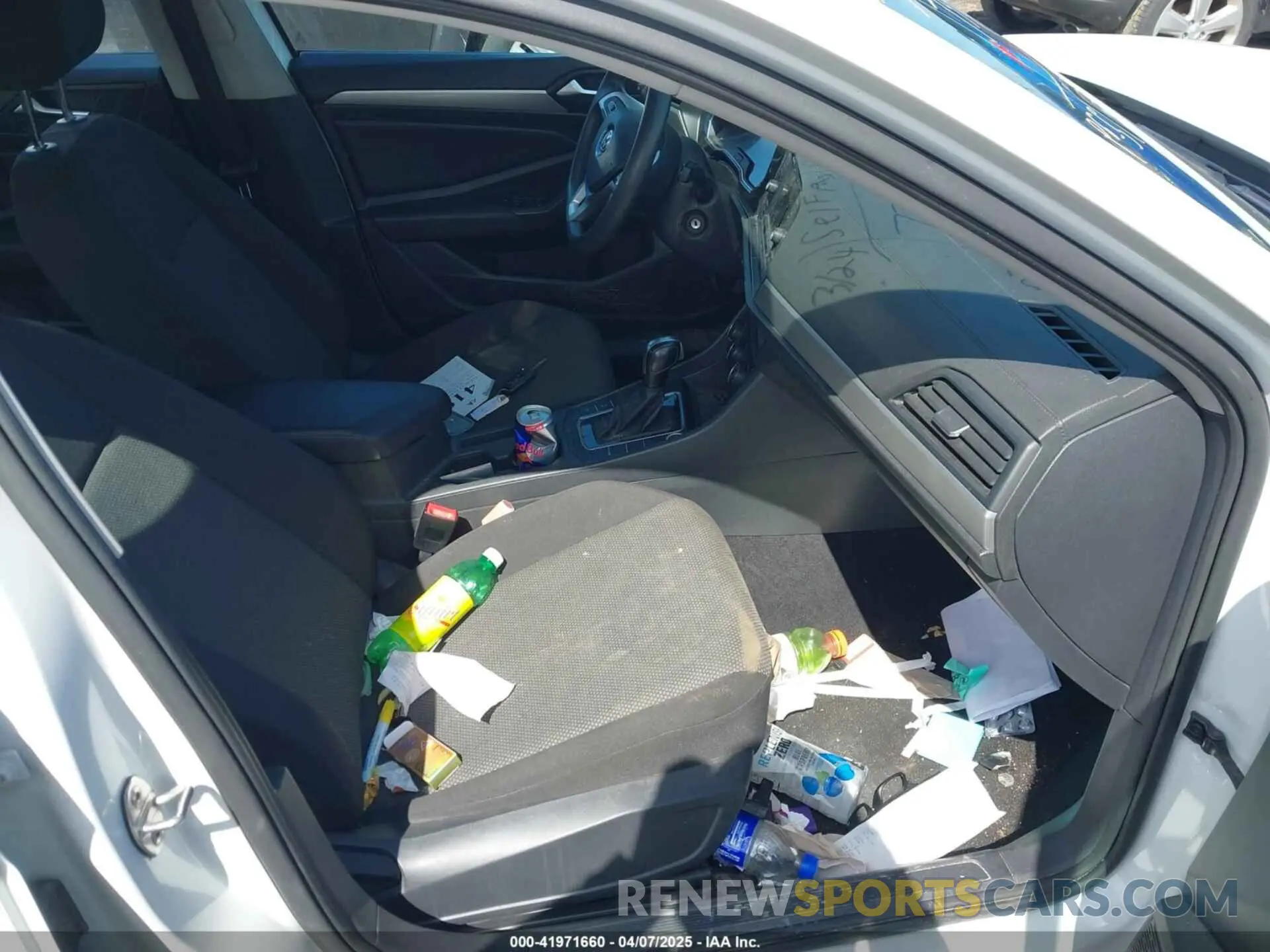 5 Photograph of a damaged car 3VWC57BU2KM027091 VOLKSWAGEN JETTA 2019