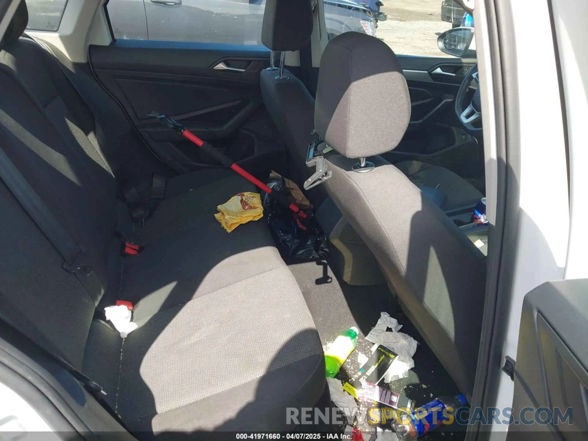 8 Photograph of a damaged car 3VWC57BU2KM027091 VOLKSWAGEN JETTA 2019