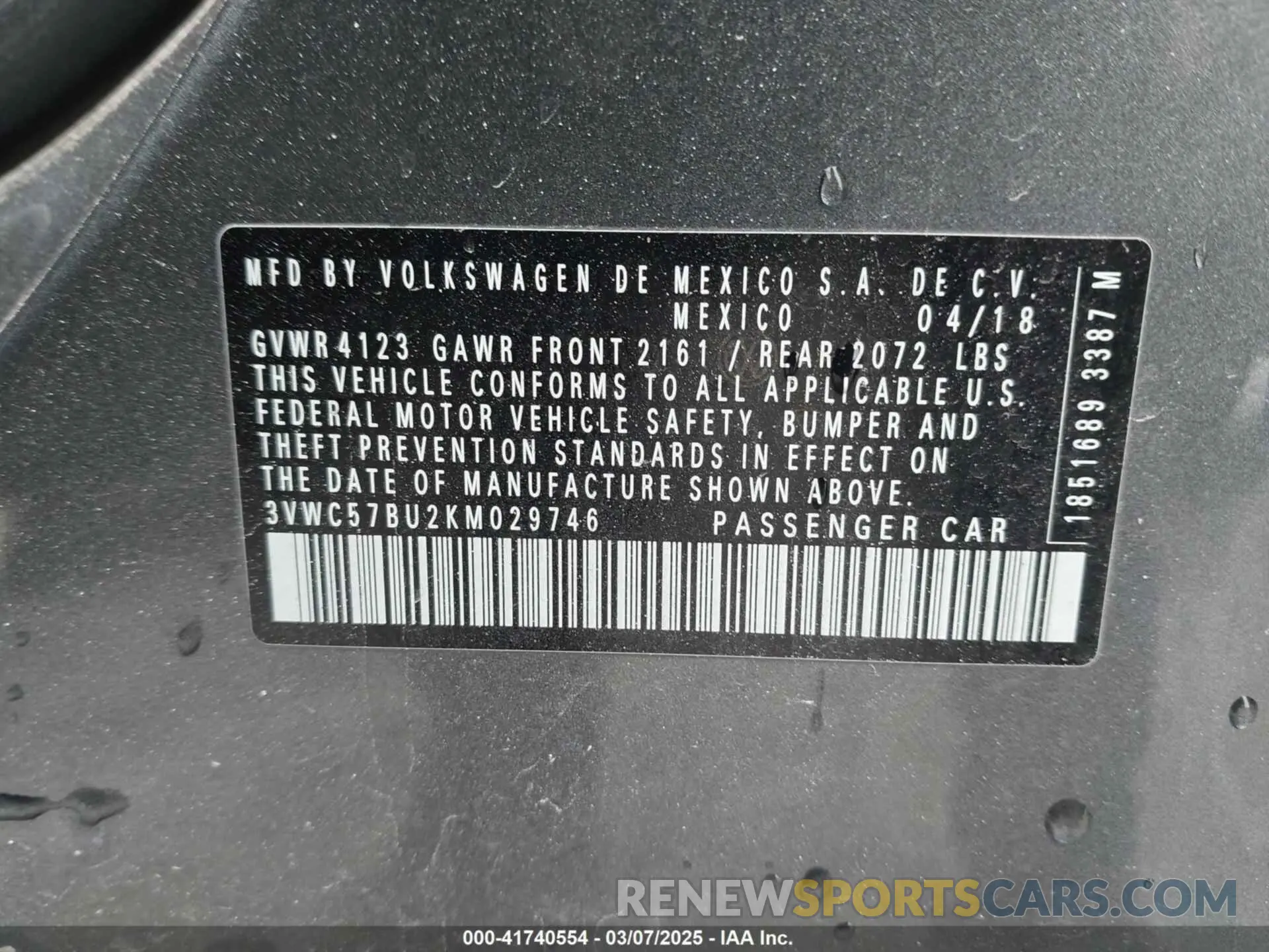 9 Photograph of a damaged car 3VWC57BU2KM029746 VOLKSWAGEN JETTA 2019