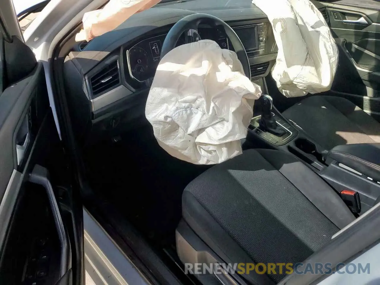 8 Photograph of a damaged car 3VWC57BU2KM077974 VOLKSWAGEN JETTA 2019