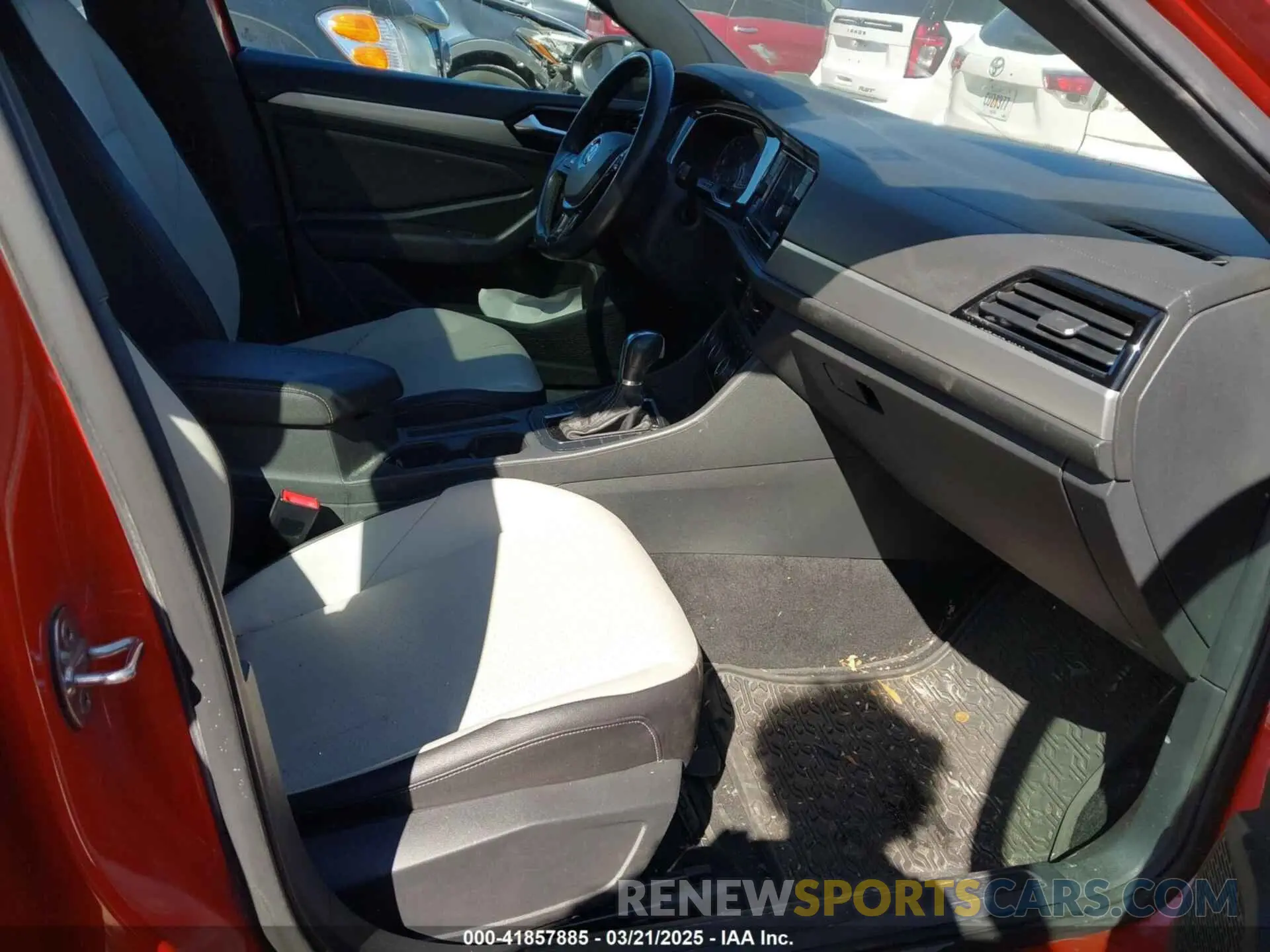 5 Photograph of a damaged car 3VWC57BU2KM102114 VOLKSWAGEN JETTA 2019