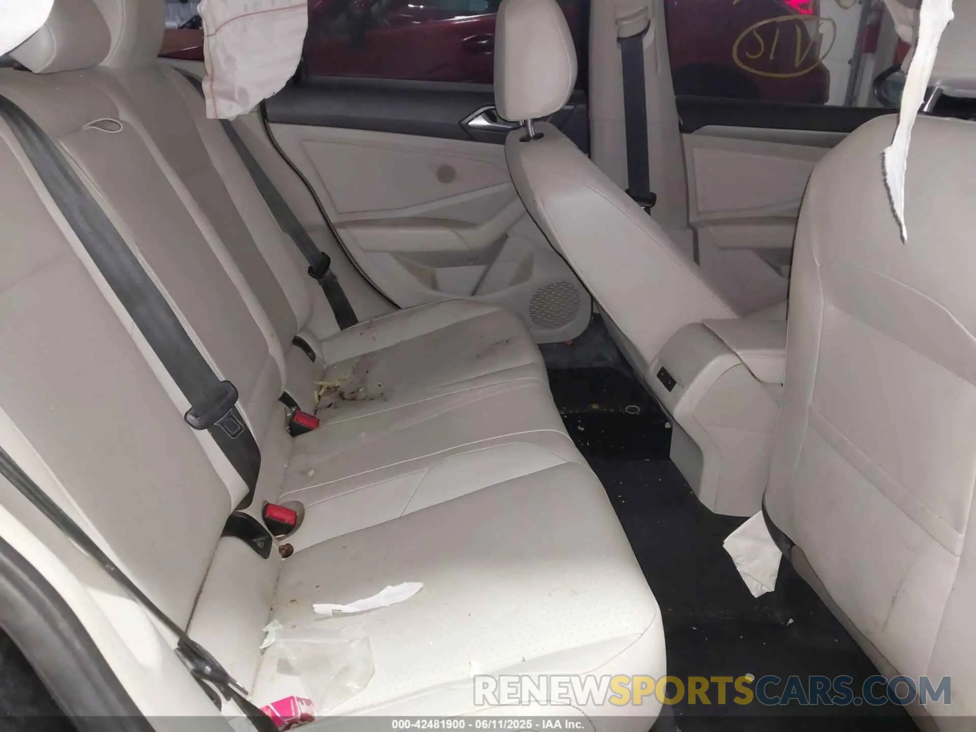8 Photograph of a damaged car 3VWC57BU2KM124050 VOLKSWAGEN JETTA 2019