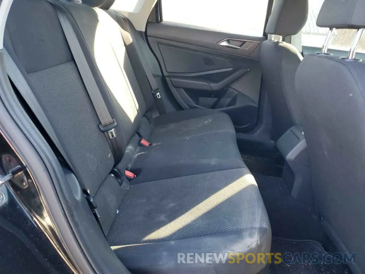 10 Photograph of a damaged car 3VWC57BU2KM133752 VOLKSWAGEN JETTA 2019