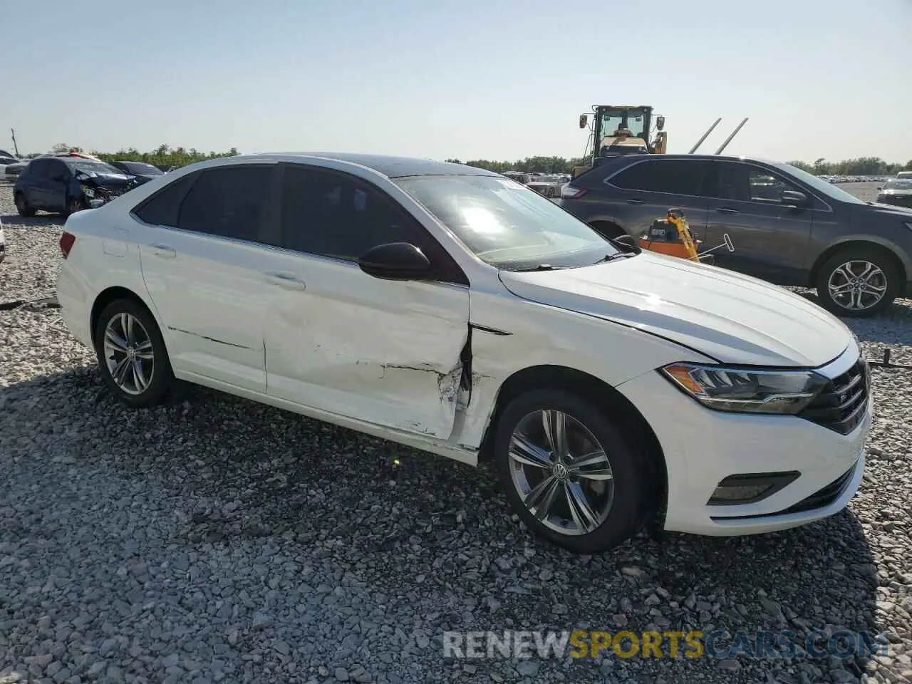 4 Photograph of a damaged car 3VWC57BU2KM177492 VOLKSWAGEN JETTA 2019