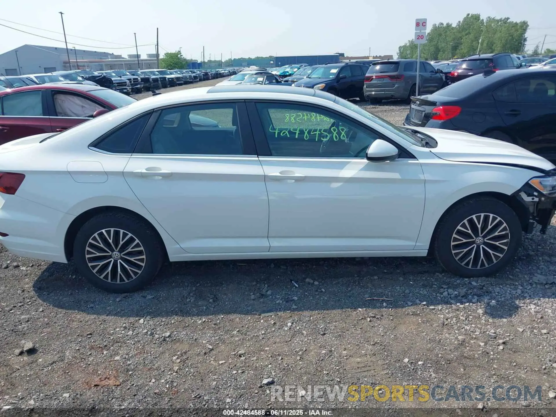 13 Photograph of a damaged car 3VWC57BU2KM182045 VOLKSWAGEN JETTA 2019