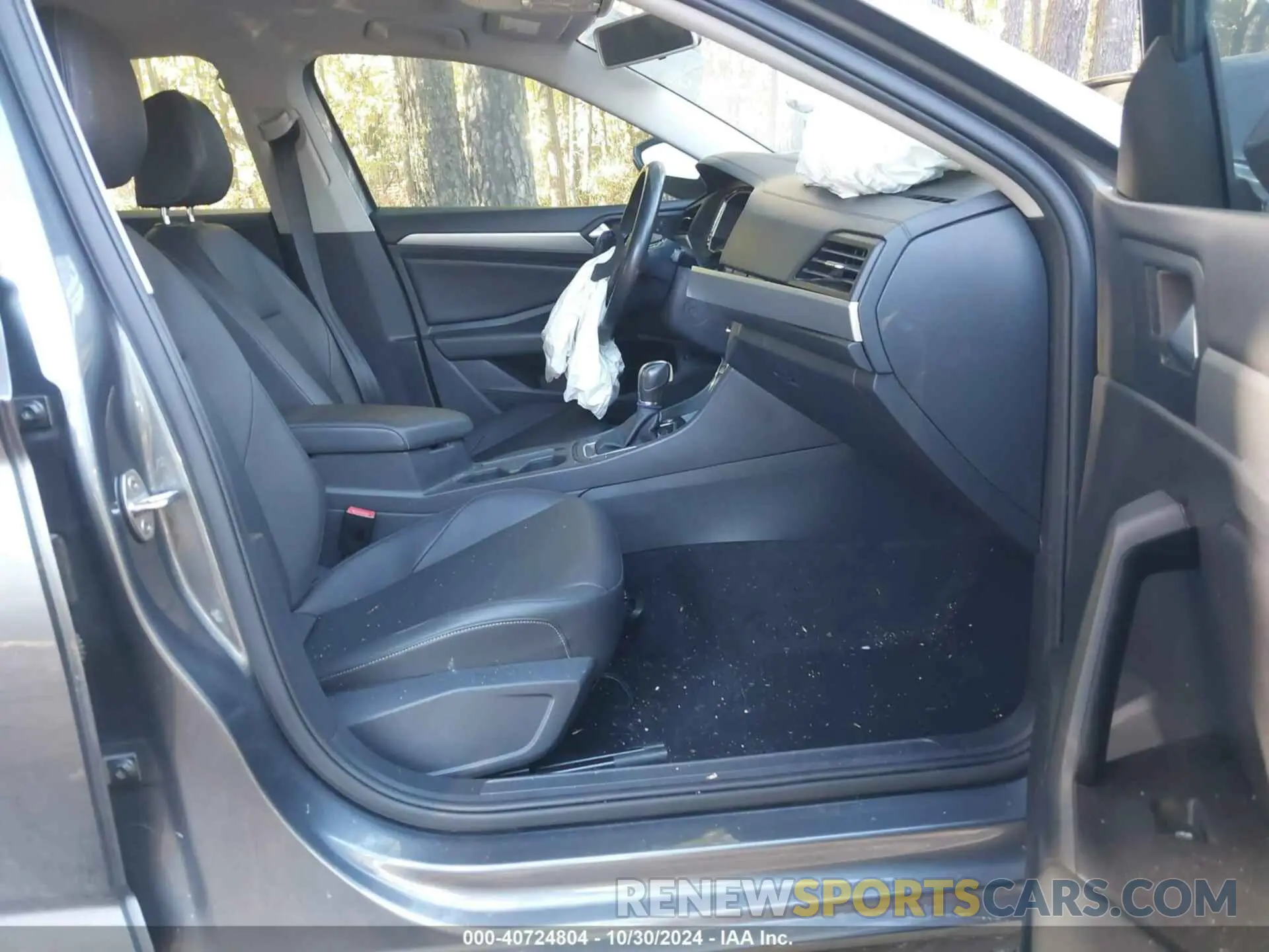 5 Photograph of a damaged car 3VWC57BU2KM203704 VOLKSWAGEN JETTA 2019