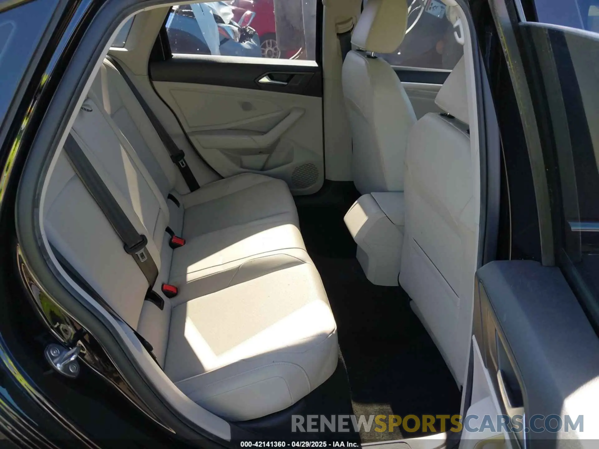 8 Photograph of a damaged car 3VWC57BU3KM030579 VOLKSWAGEN JETTA 2019
