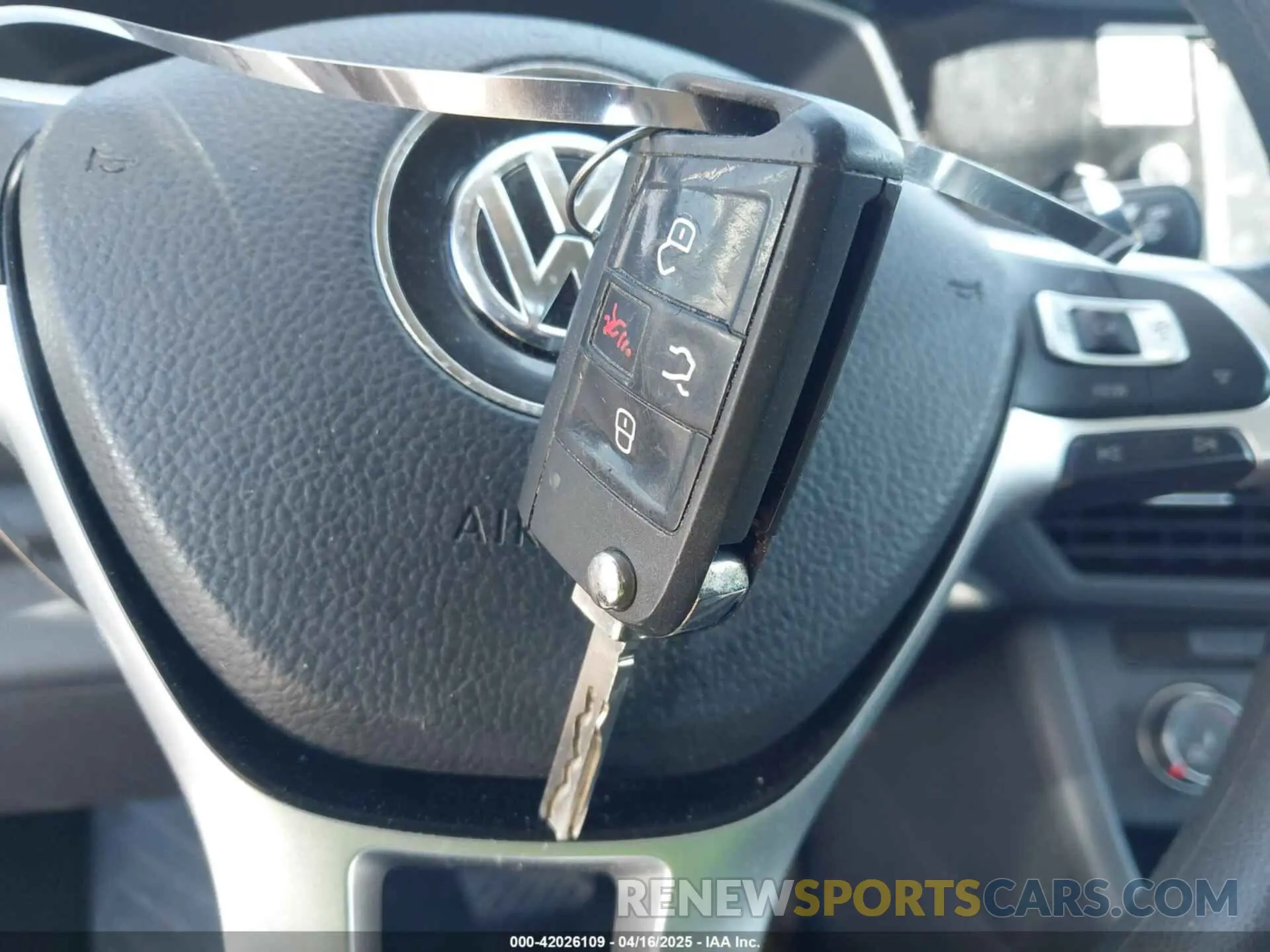 11 Photograph of a damaged car 3VWC57BU3KM062237 VOLKSWAGEN JETTA 2019