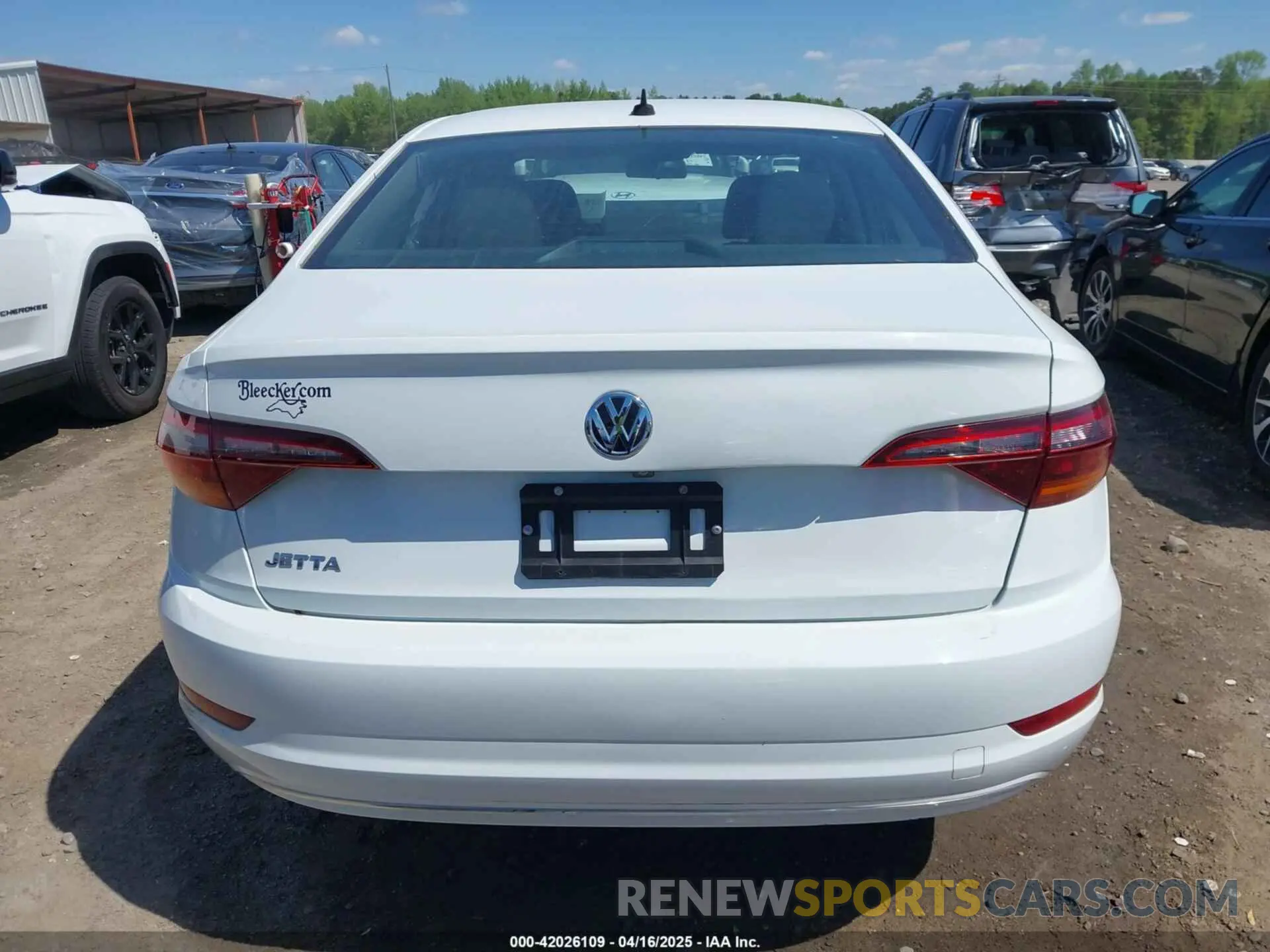 16 Photograph of a damaged car 3VWC57BU3KM062237 VOLKSWAGEN JETTA 2019
