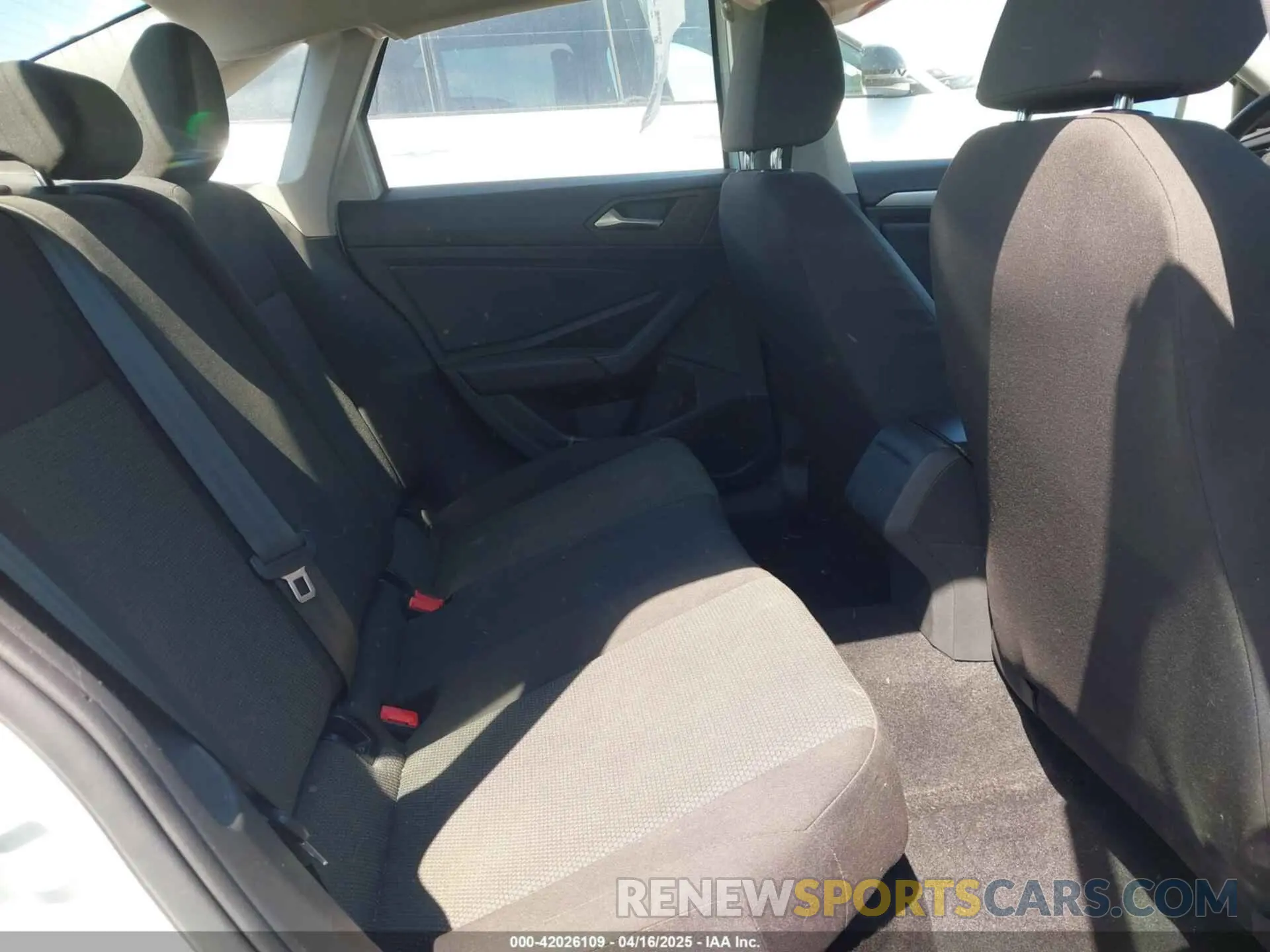 8 Photograph of a damaged car 3VWC57BU3KM062237 VOLKSWAGEN JETTA 2019
