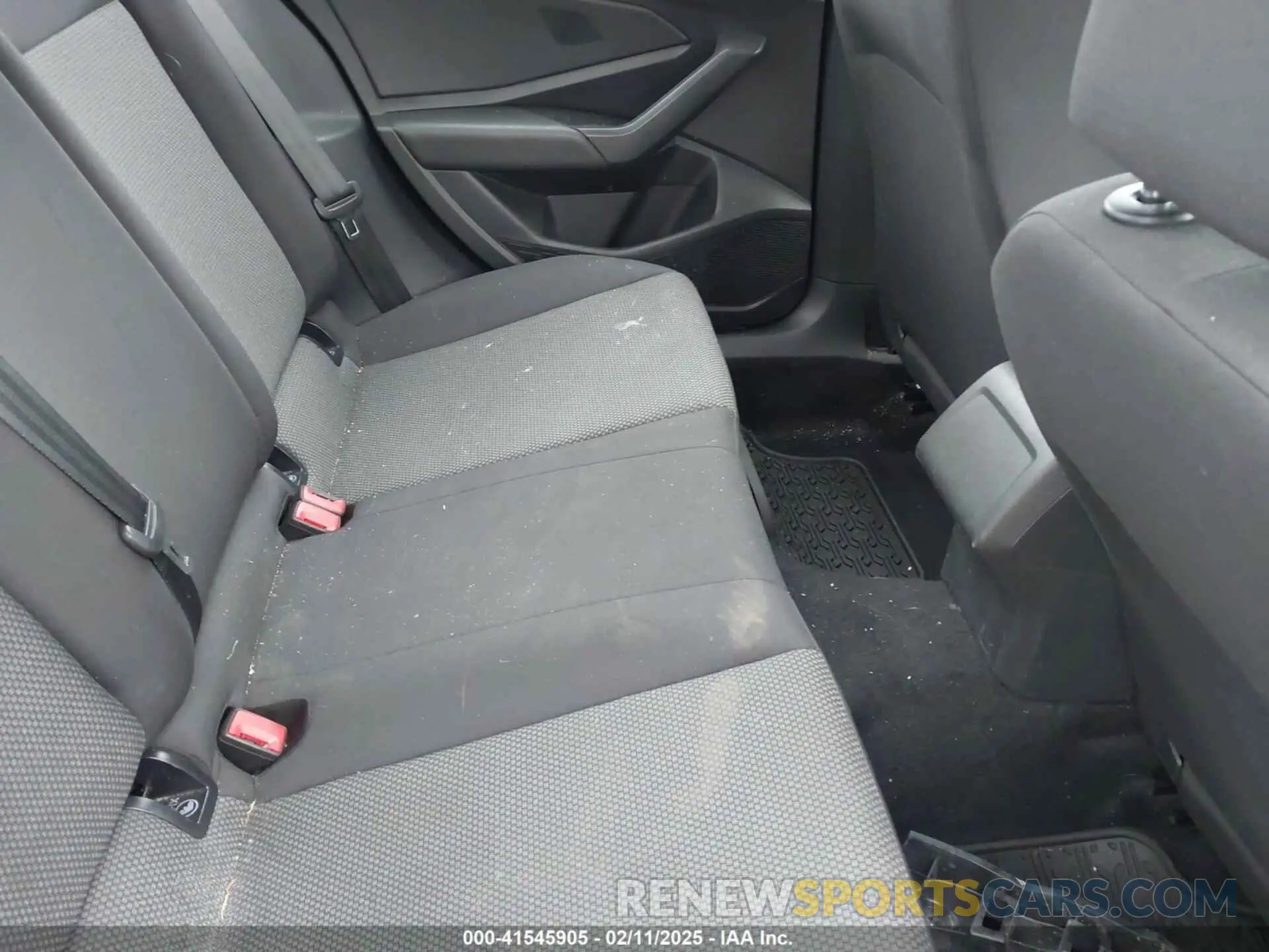 8 Photograph of a damaged car 3VWC57BU3KM224013 VOLKSWAGEN JETTA 2019