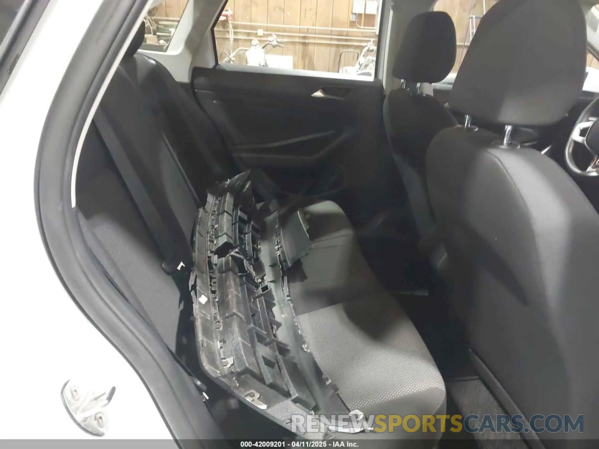 8 Photograph of a damaged car 3VWC57BU3KM226411 VOLKSWAGEN JETTA 2019
