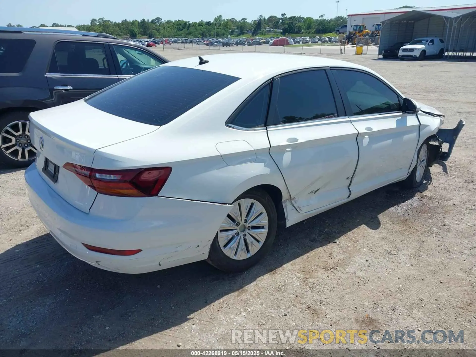 4 Photograph of a damaged car 3VWC57BU3KM273289 VOLKSWAGEN JETTA 2019