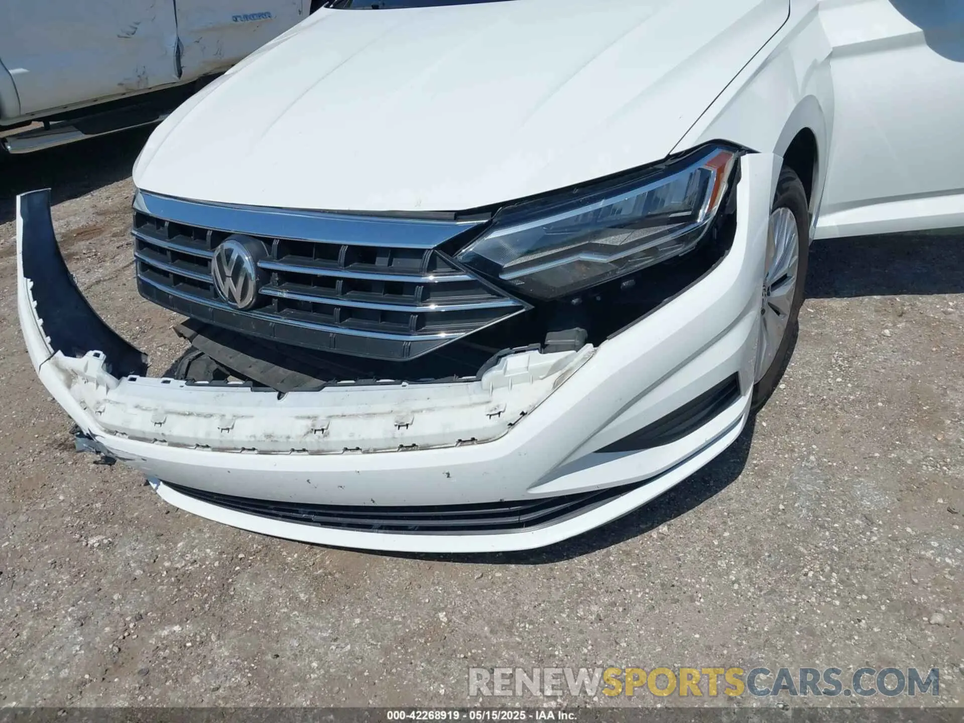 6 Photograph of a damaged car 3VWC57BU3KM273289 VOLKSWAGEN JETTA 2019