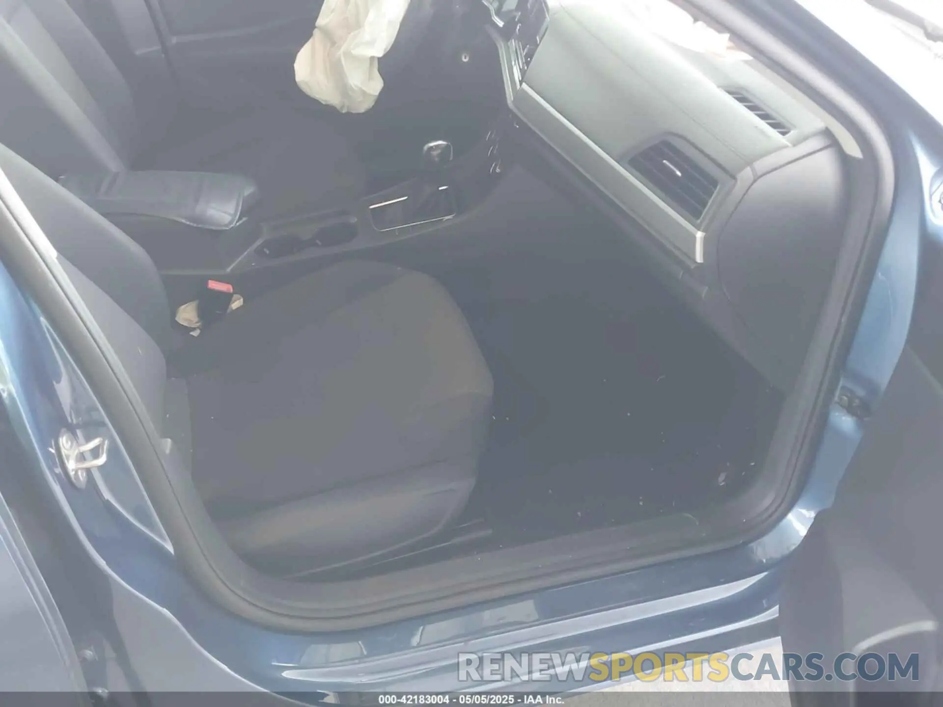 5 Photograph of a damaged car 3VWC57BU4KM005853 VOLKSWAGEN JETTA 2019