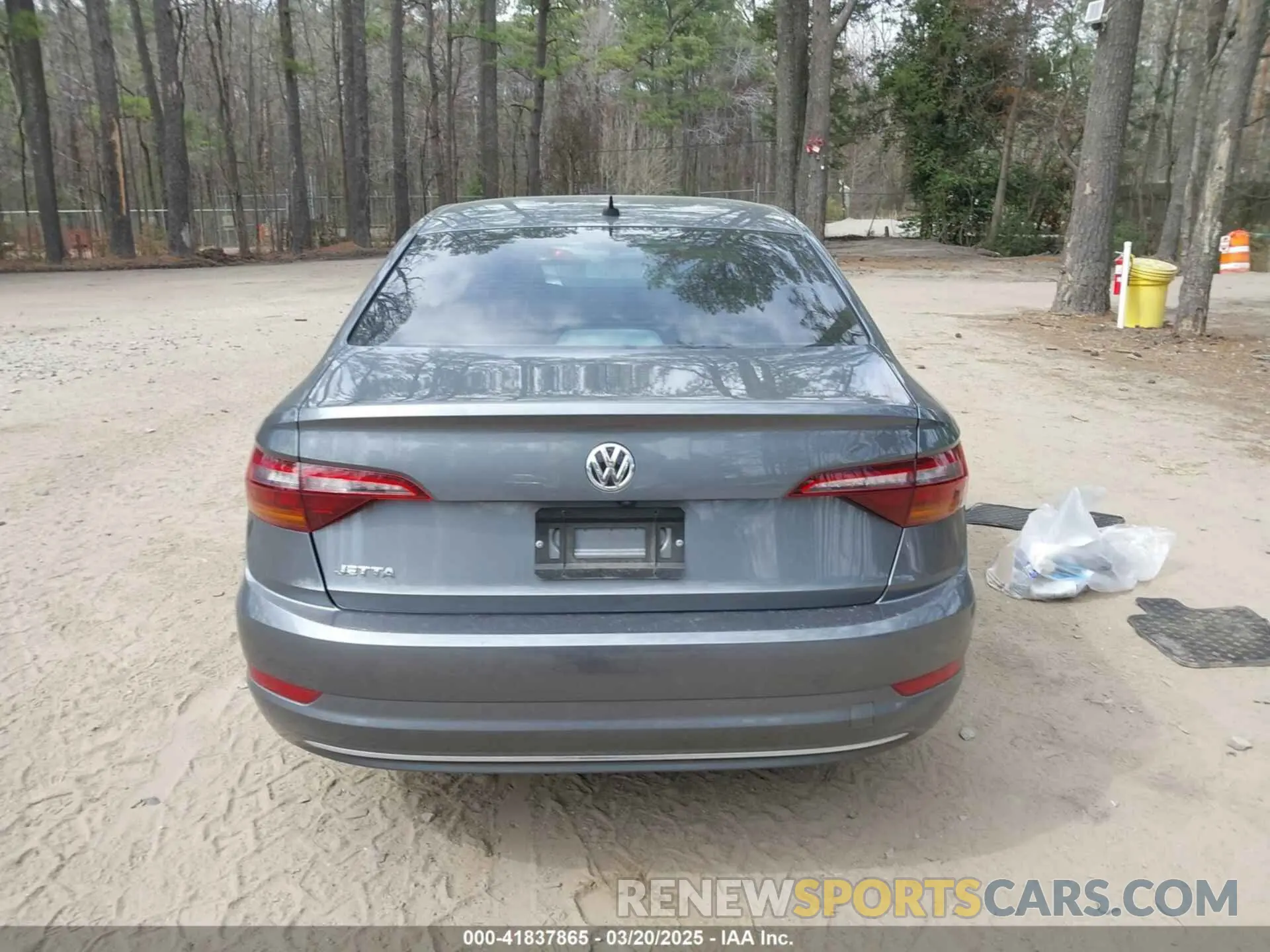 16 Photograph of a damaged car 3VWC57BU4KM022832 VOLKSWAGEN JETTA 2019
