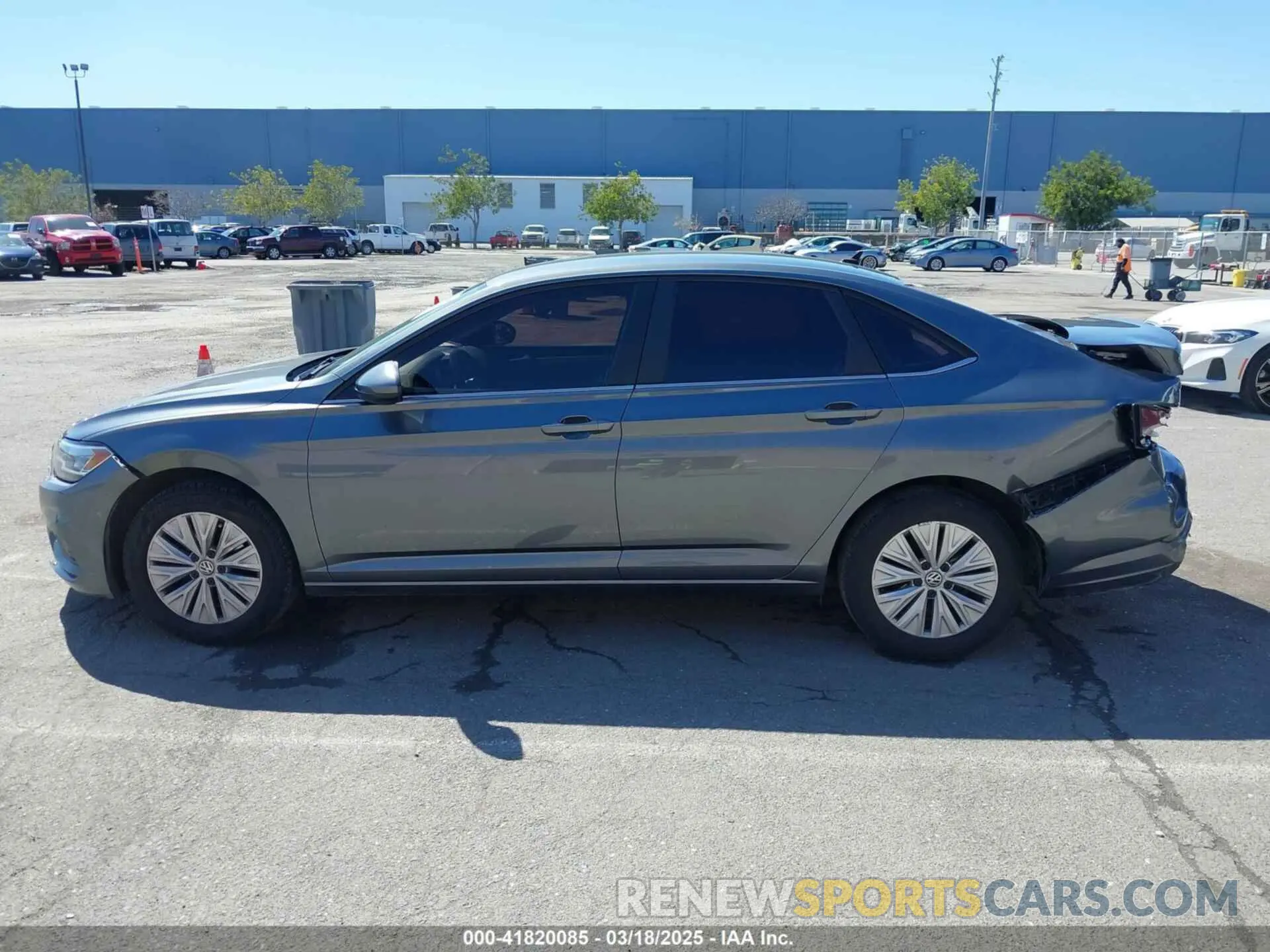 14 Photograph of a damaged car 3VWC57BU4KM039422 VOLKSWAGEN JETTA 2019