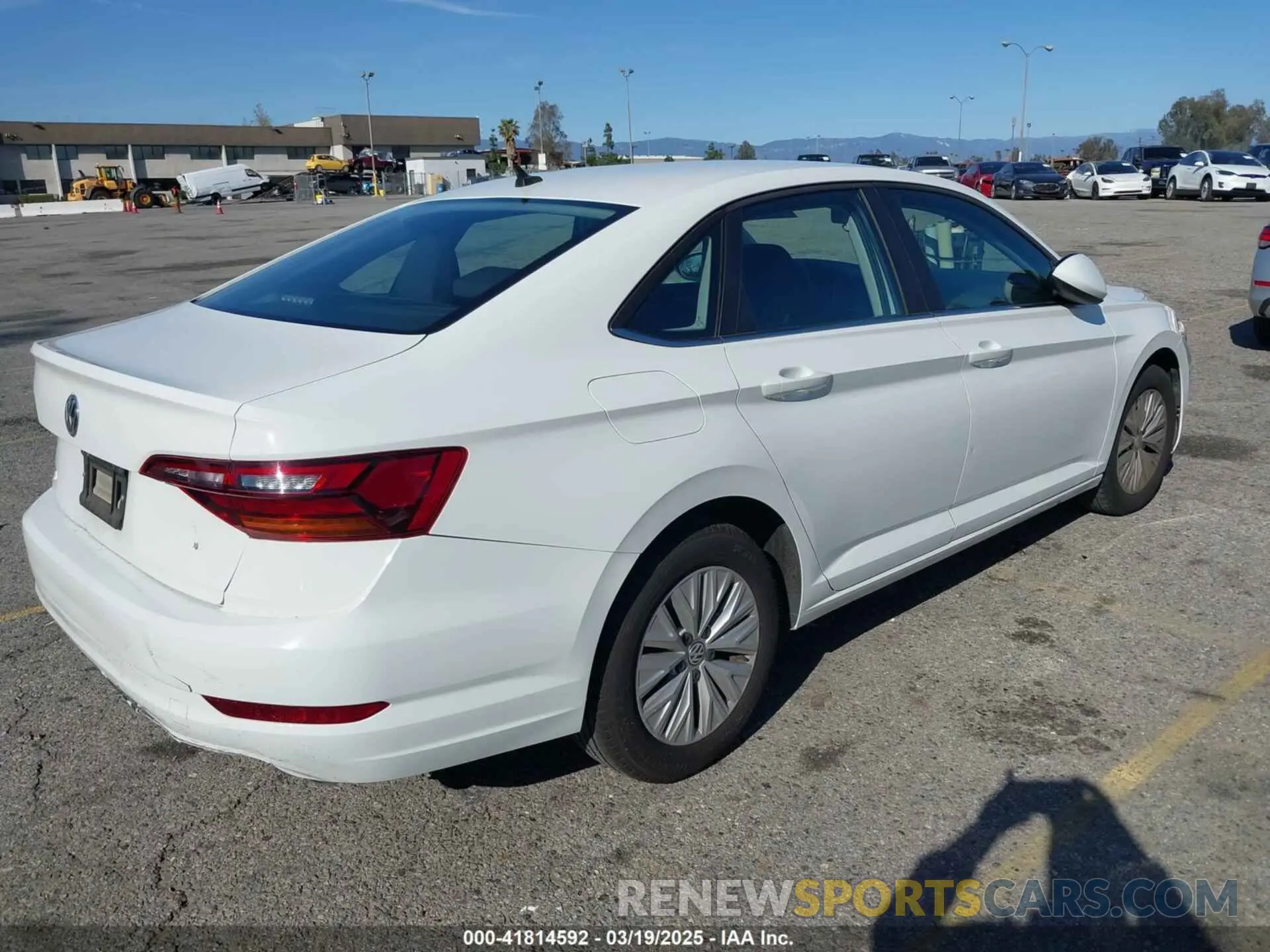 4 Photograph of a damaged car 3VWC57BU4KM057788 VOLKSWAGEN JETTA 2019