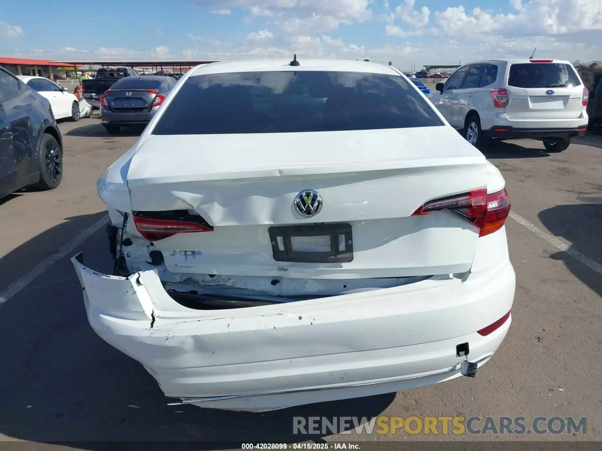 17 Photograph of a damaged car 3VWC57BU4KM089706 VOLKSWAGEN JETTA 2019