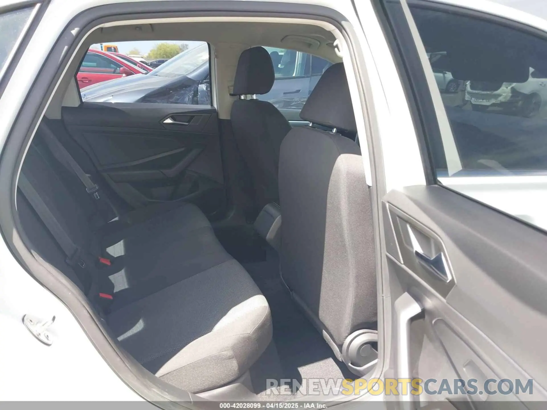 8 Photograph of a damaged car 3VWC57BU4KM089706 VOLKSWAGEN JETTA 2019