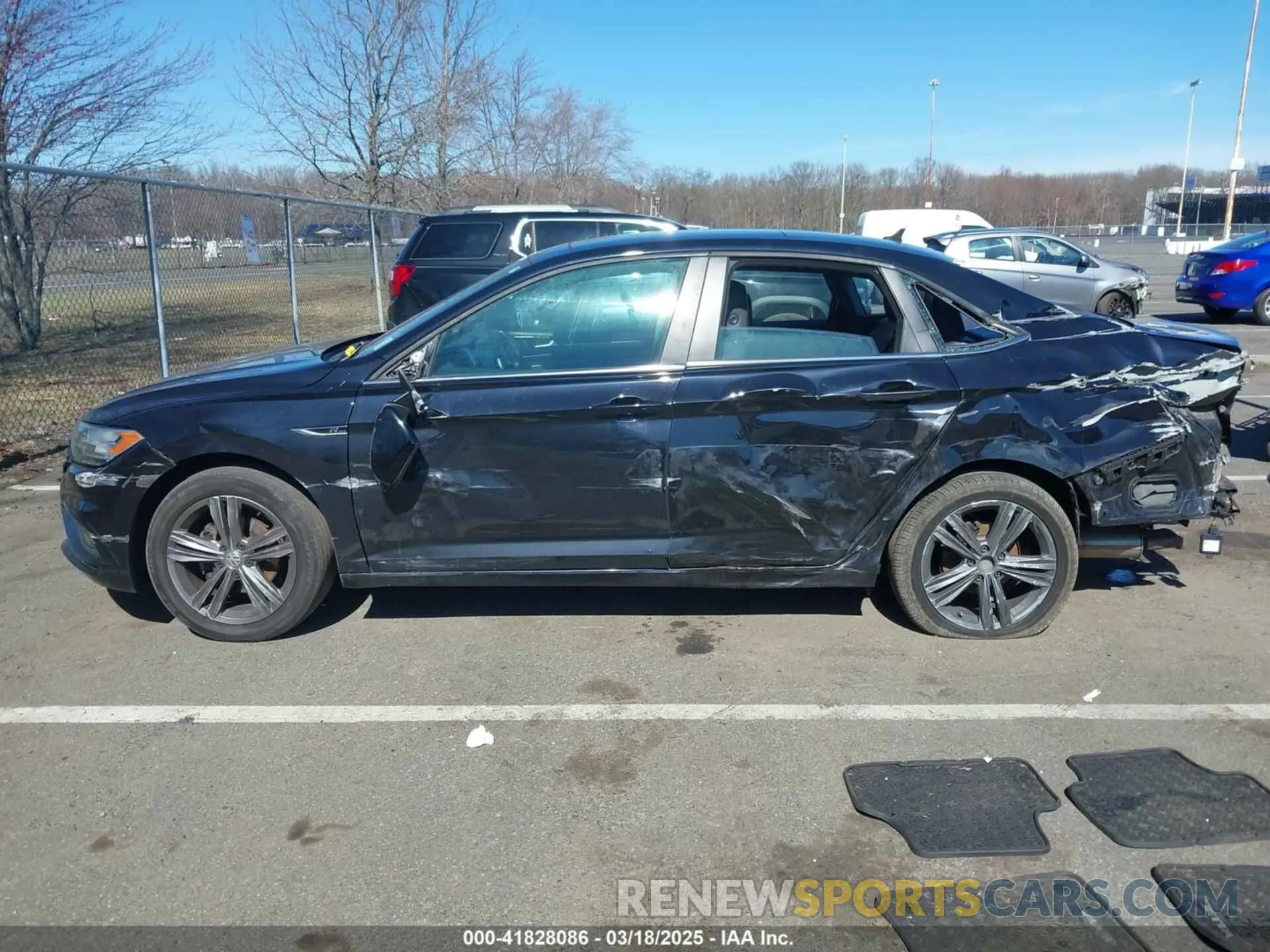 14 Photograph of a damaged car 3VWC57BU4KM098339 VOLKSWAGEN JETTA 2019