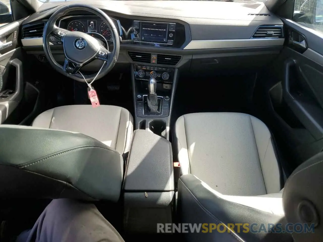 8 Photograph of a damaged car 3VWC57BU4KM101210 VOLKSWAGEN JETTA 2019