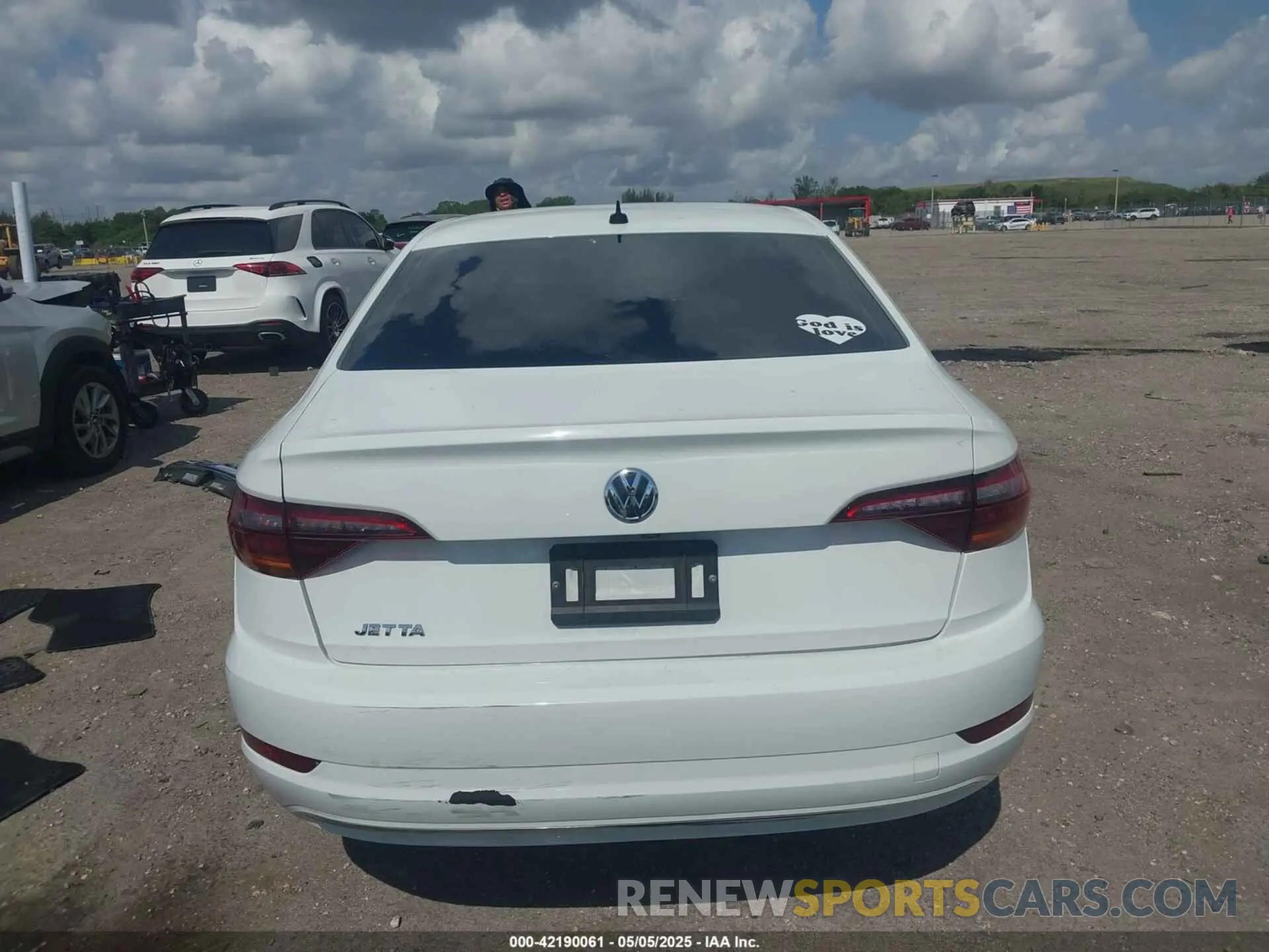 17 Photograph of a damaged car 3VWC57BU4KM201713 VOLKSWAGEN JETTA 2019