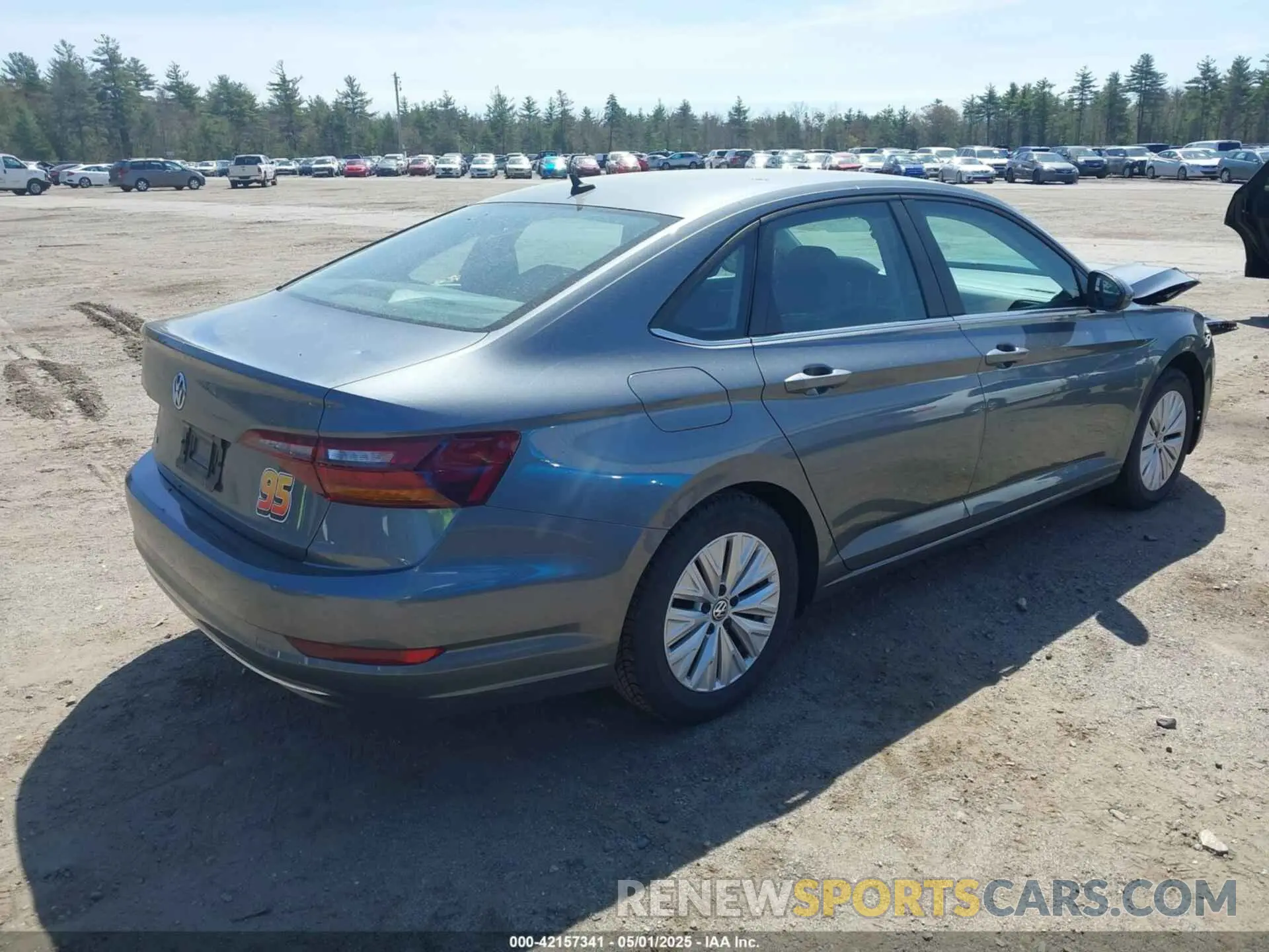 4 Photograph of a damaged car 3VWC57BU5KM047920 VOLKSWAGEN JETTA 2019