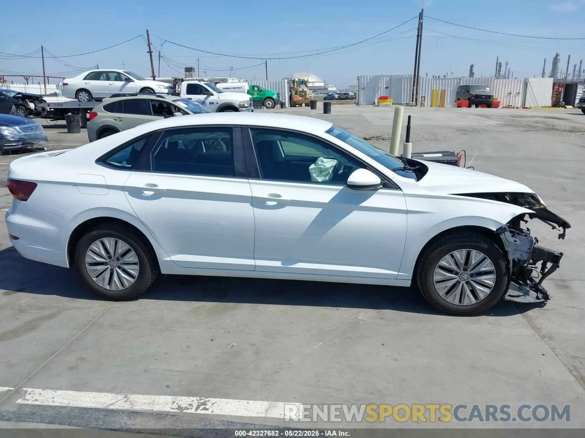 14 Photograph of a damaged car 3VWC57BU5KM050574 VOLKSWAGEN JETTA 2019