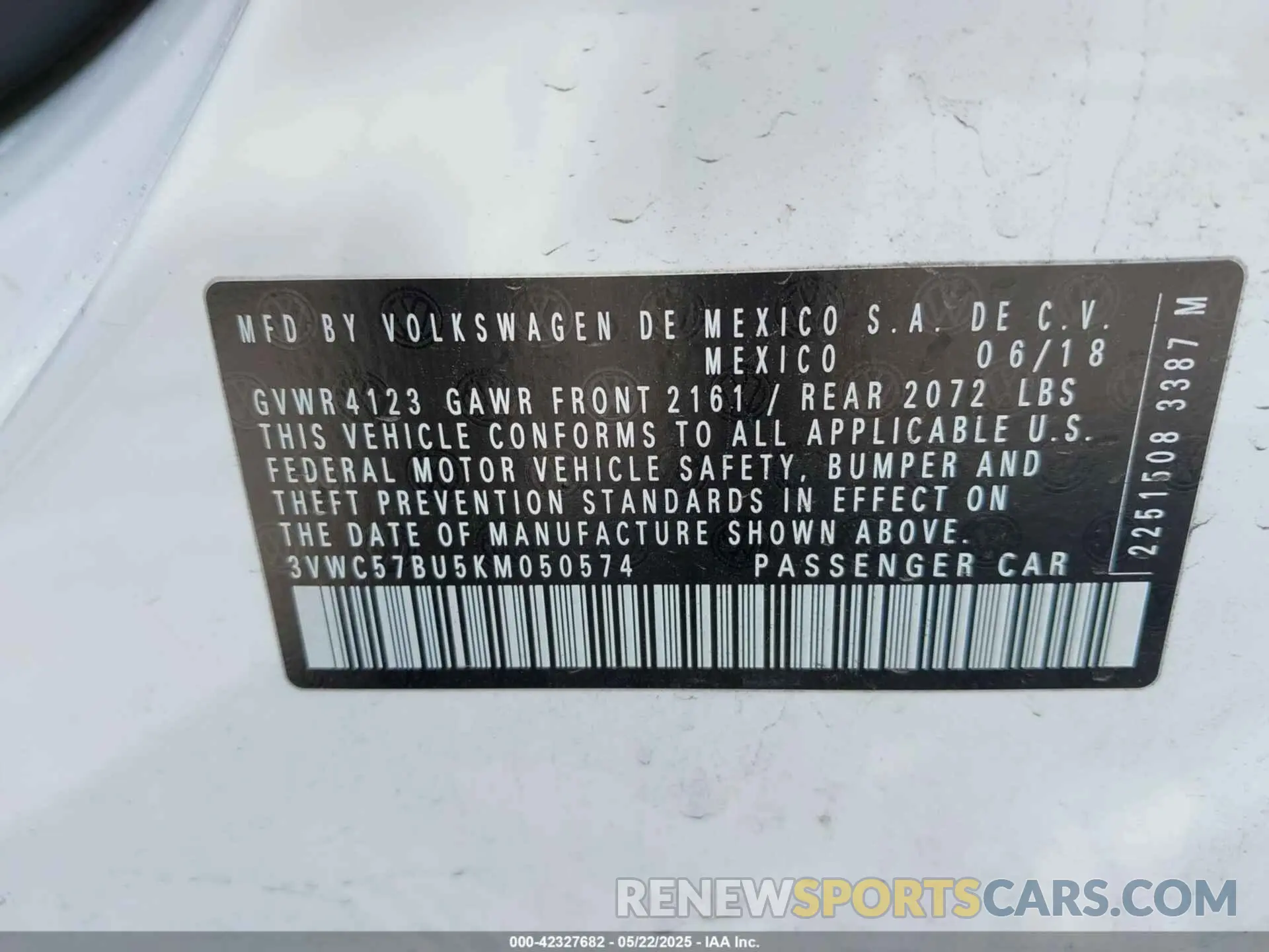 9 Photograph of a damaged car 3VWC57BU5KM050574 VOLKSWAGEN JETTA 2019